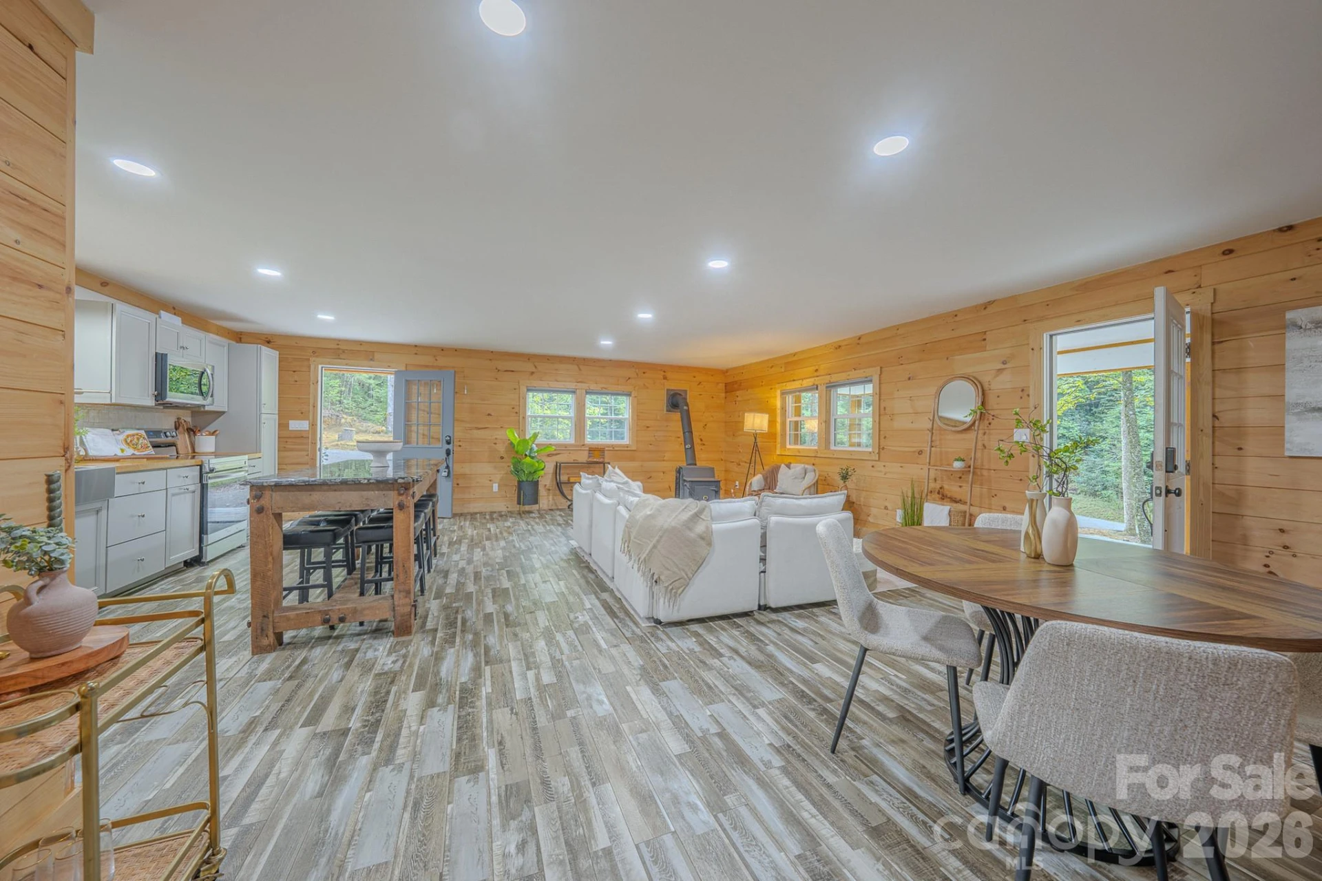 633 Kingdom Place - Photo 7