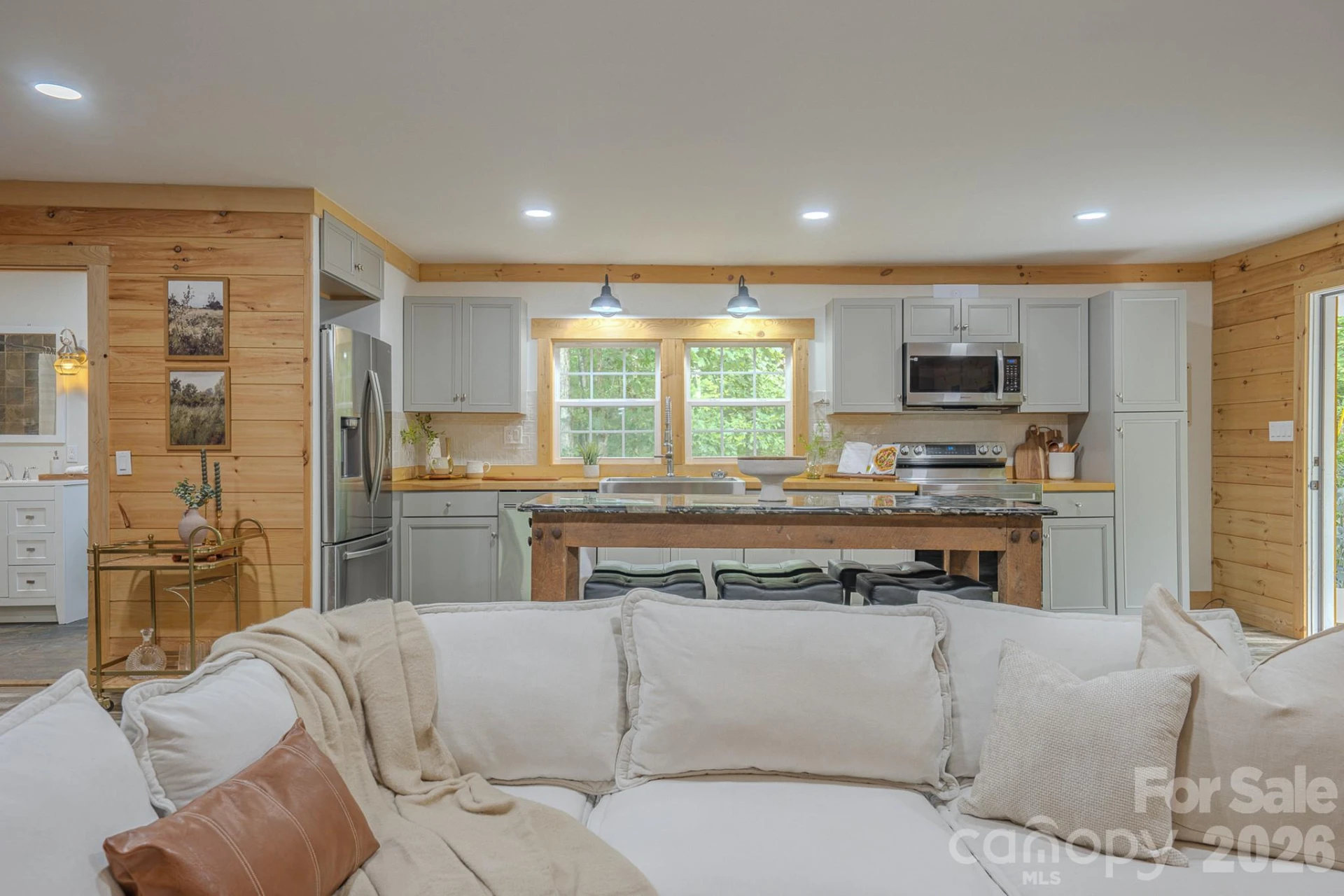 633 Kingdom Place - Photo 8