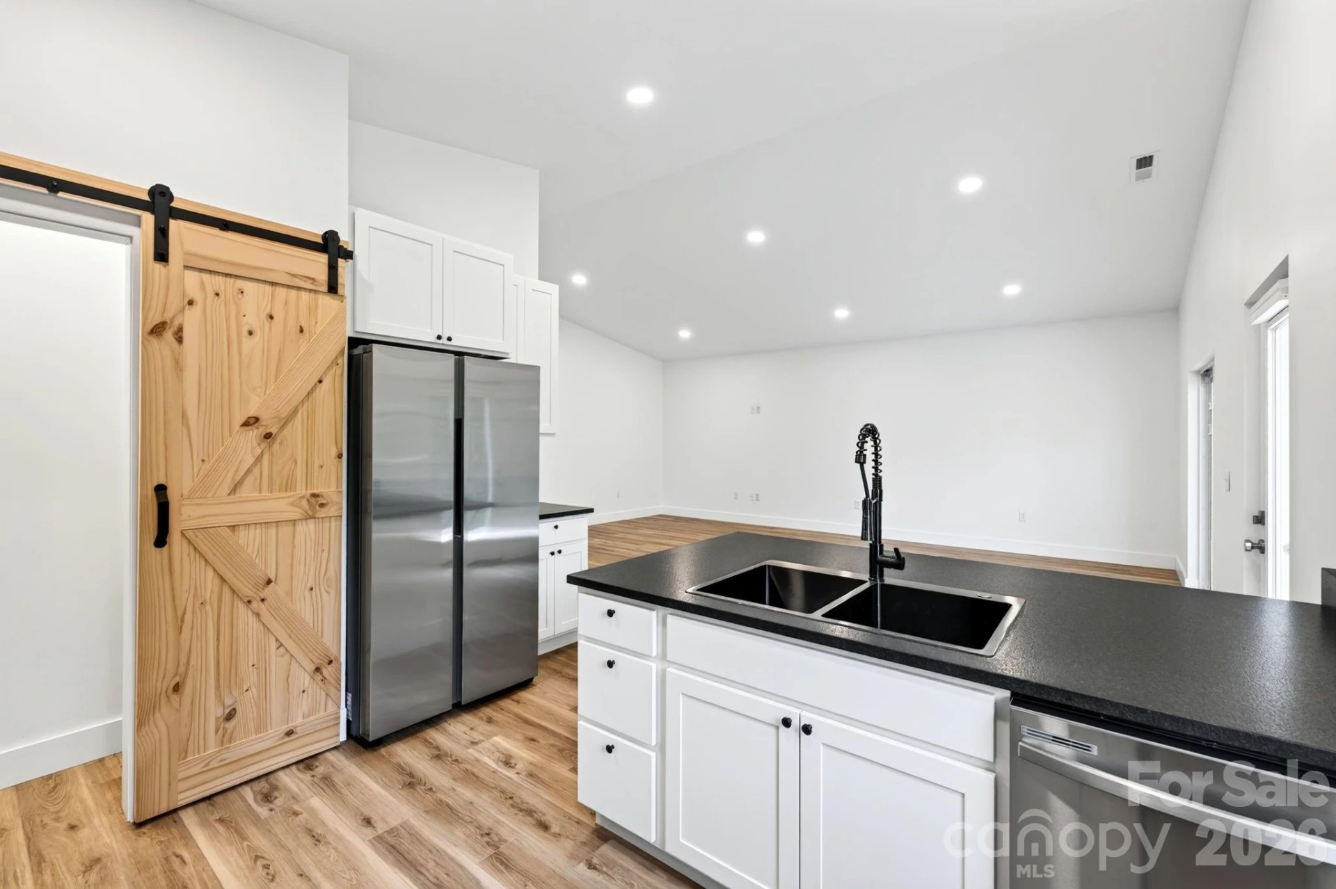 60 Pearl Street - Photo 6