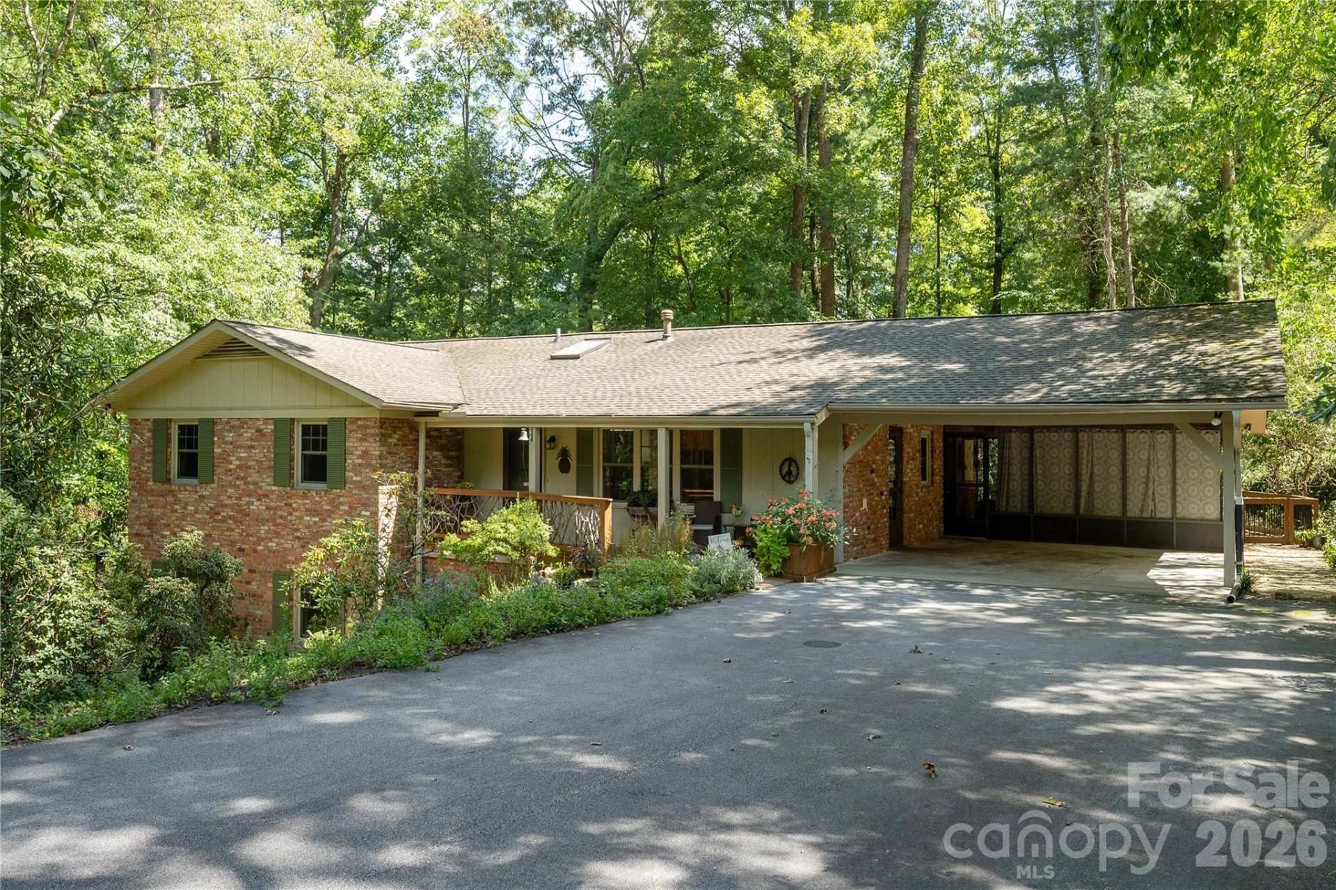906 Indian Hill Road - Photo 2