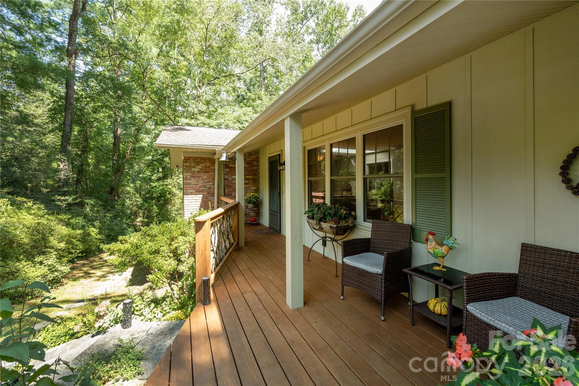 906 Indian Hill Road - Photo 5