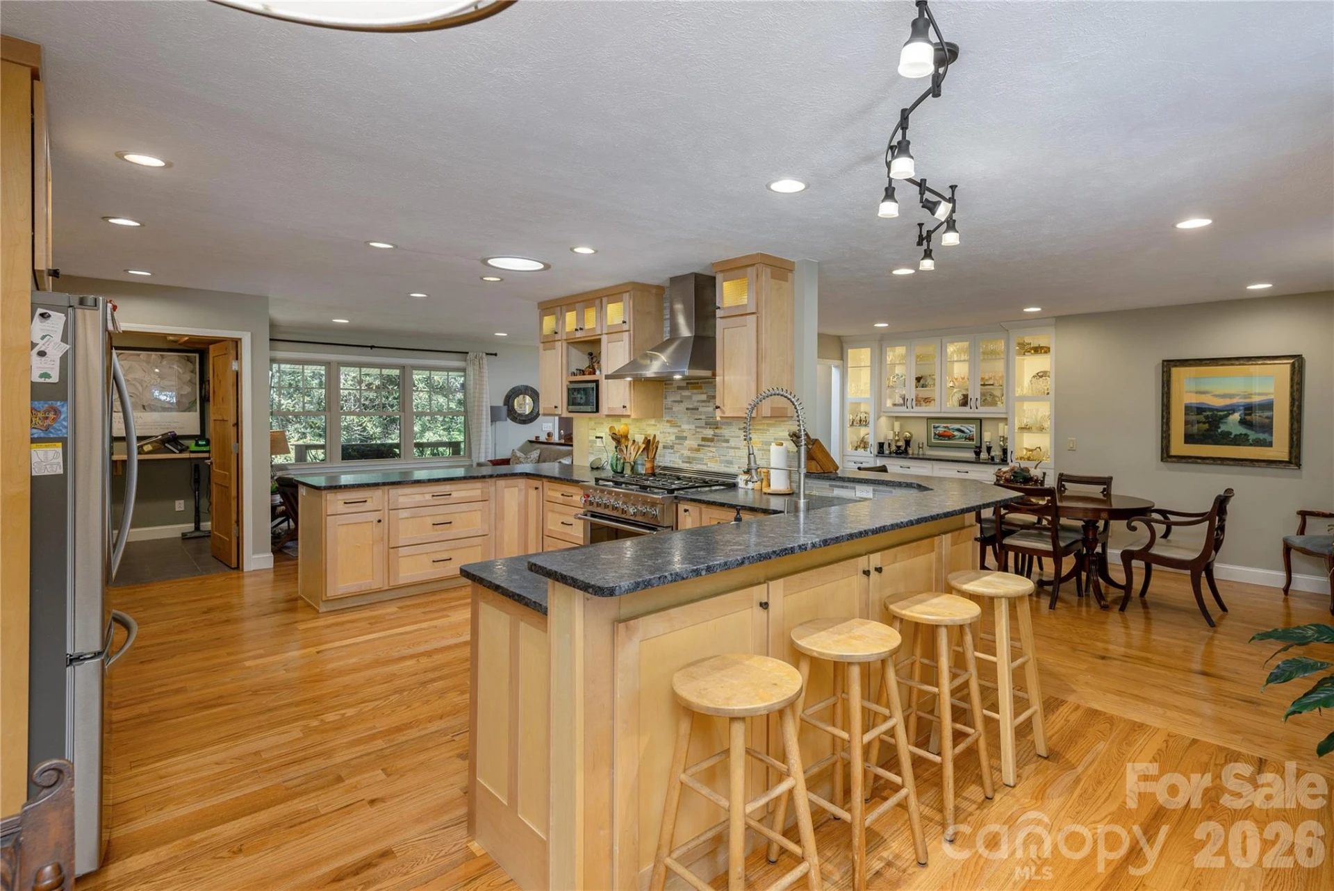 906 Indian Hill Road - Photo 11
