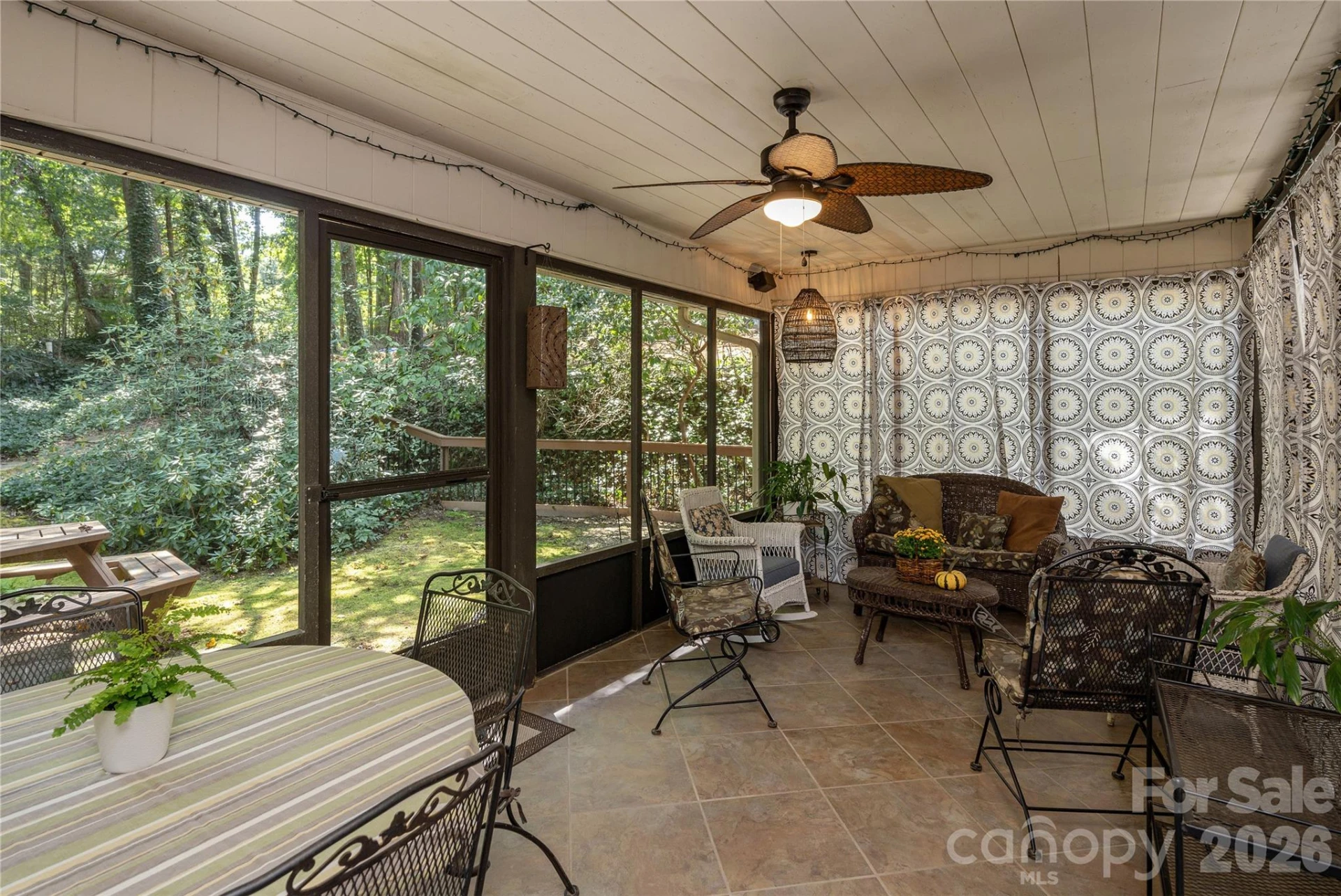 906 Indian Hill Road - Photo 16