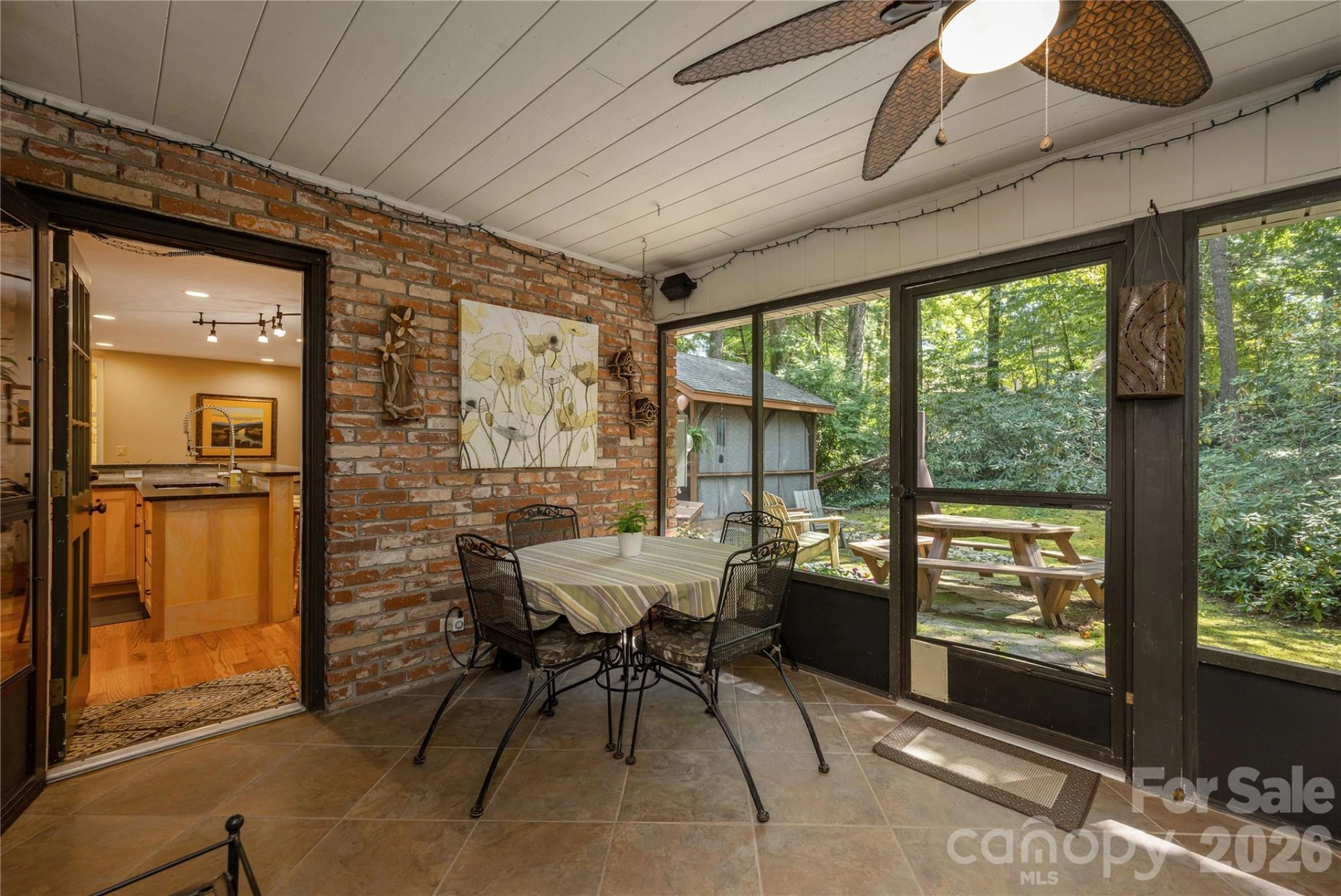 906 Indian Hill Road - Photo 17