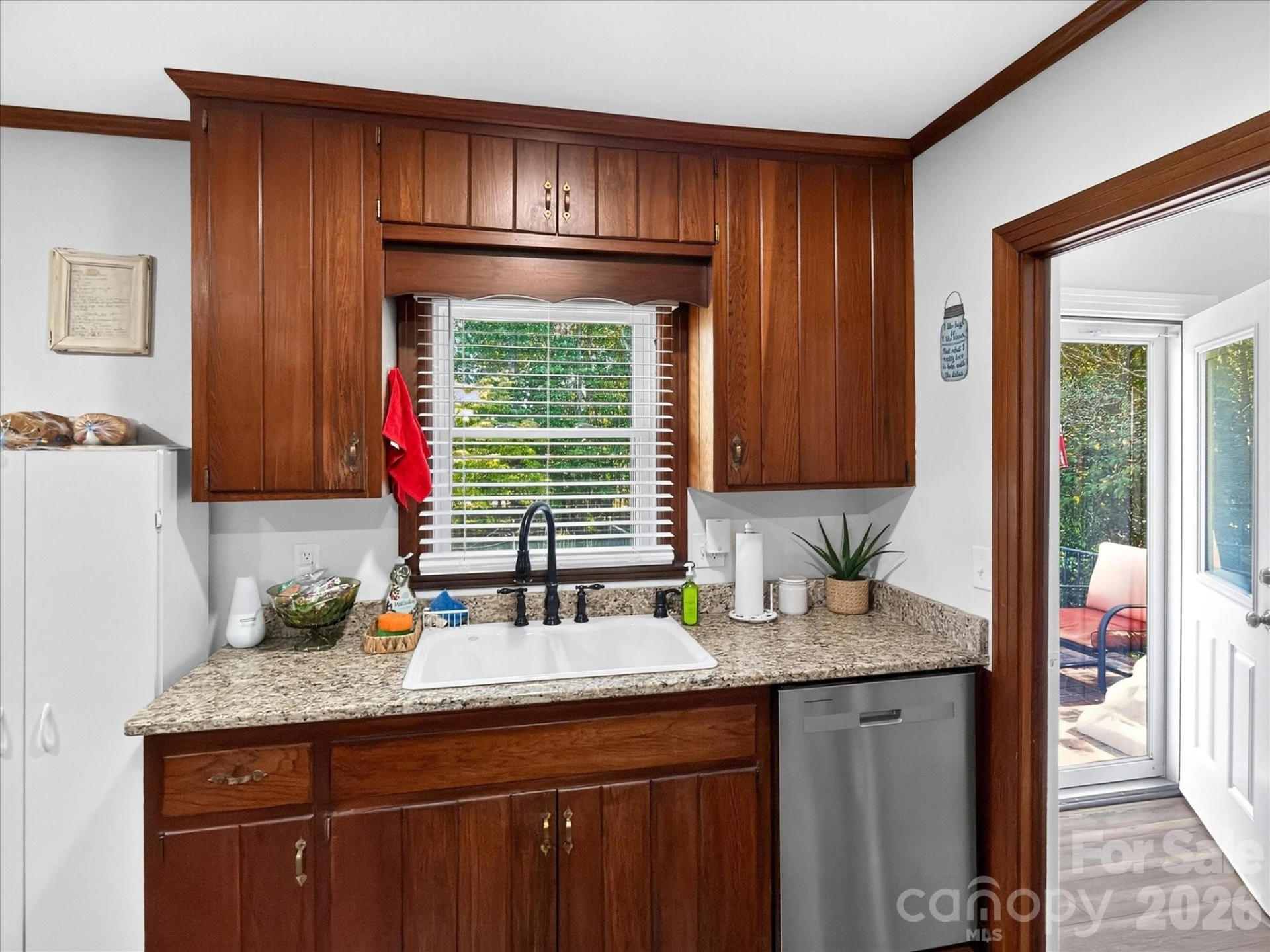 159 W Mountain Street - Photo 16