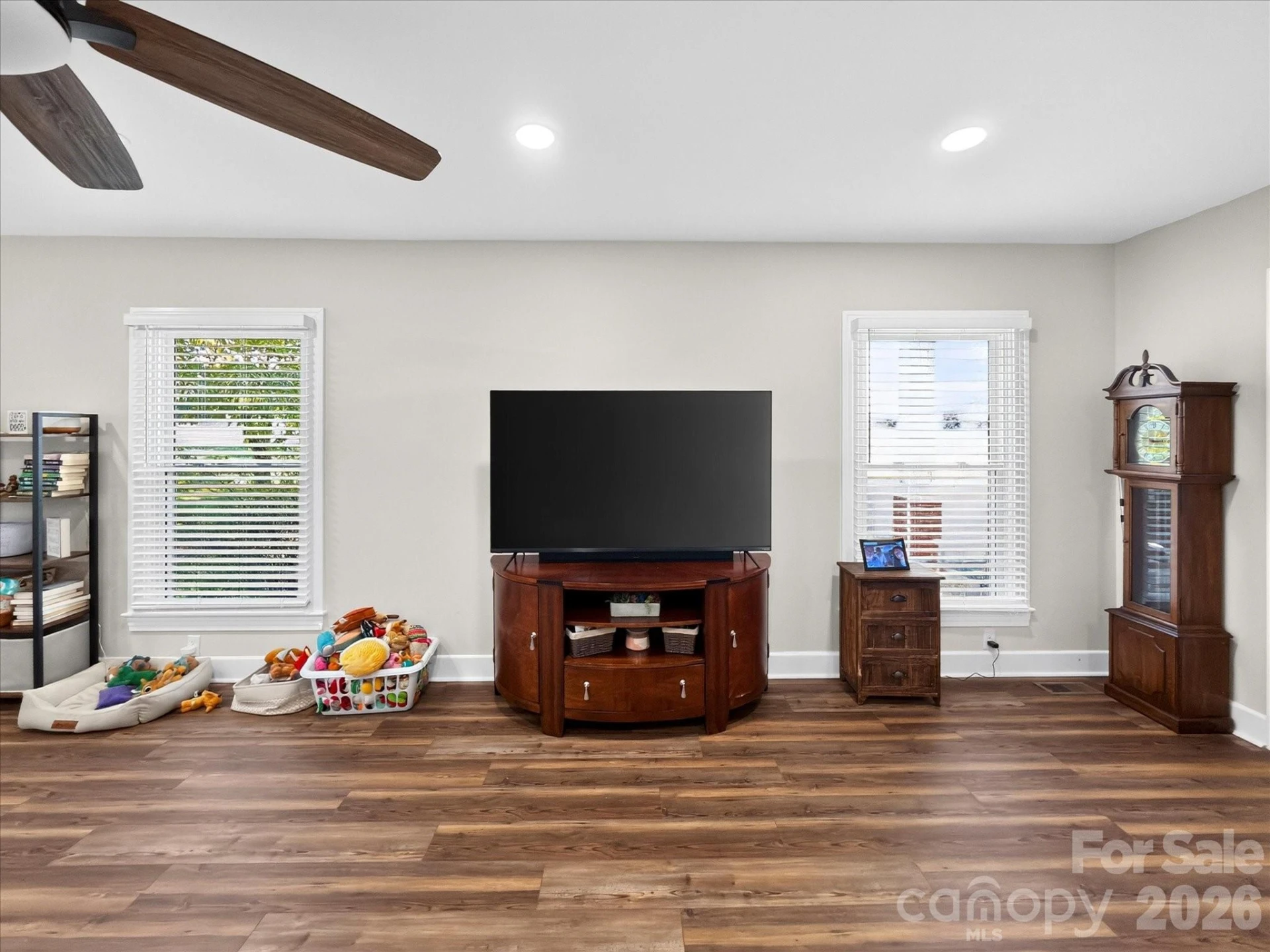 159 W Mountain Street - Photo 19