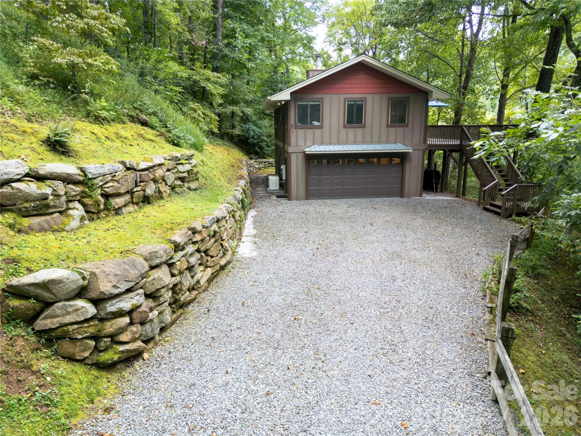 1073 Countryside Drive - Photo 2