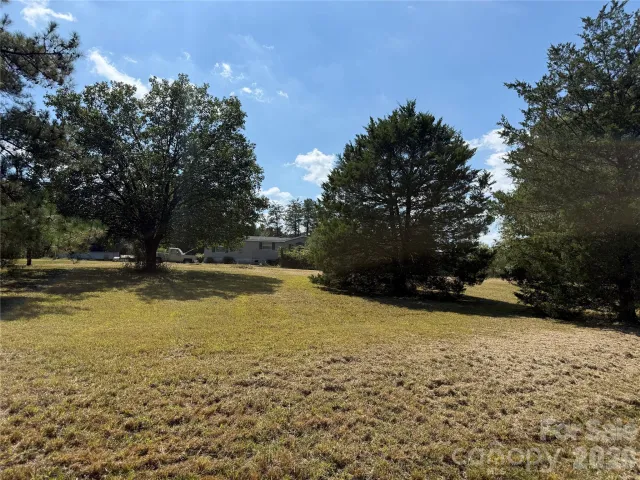 916 Hines Road