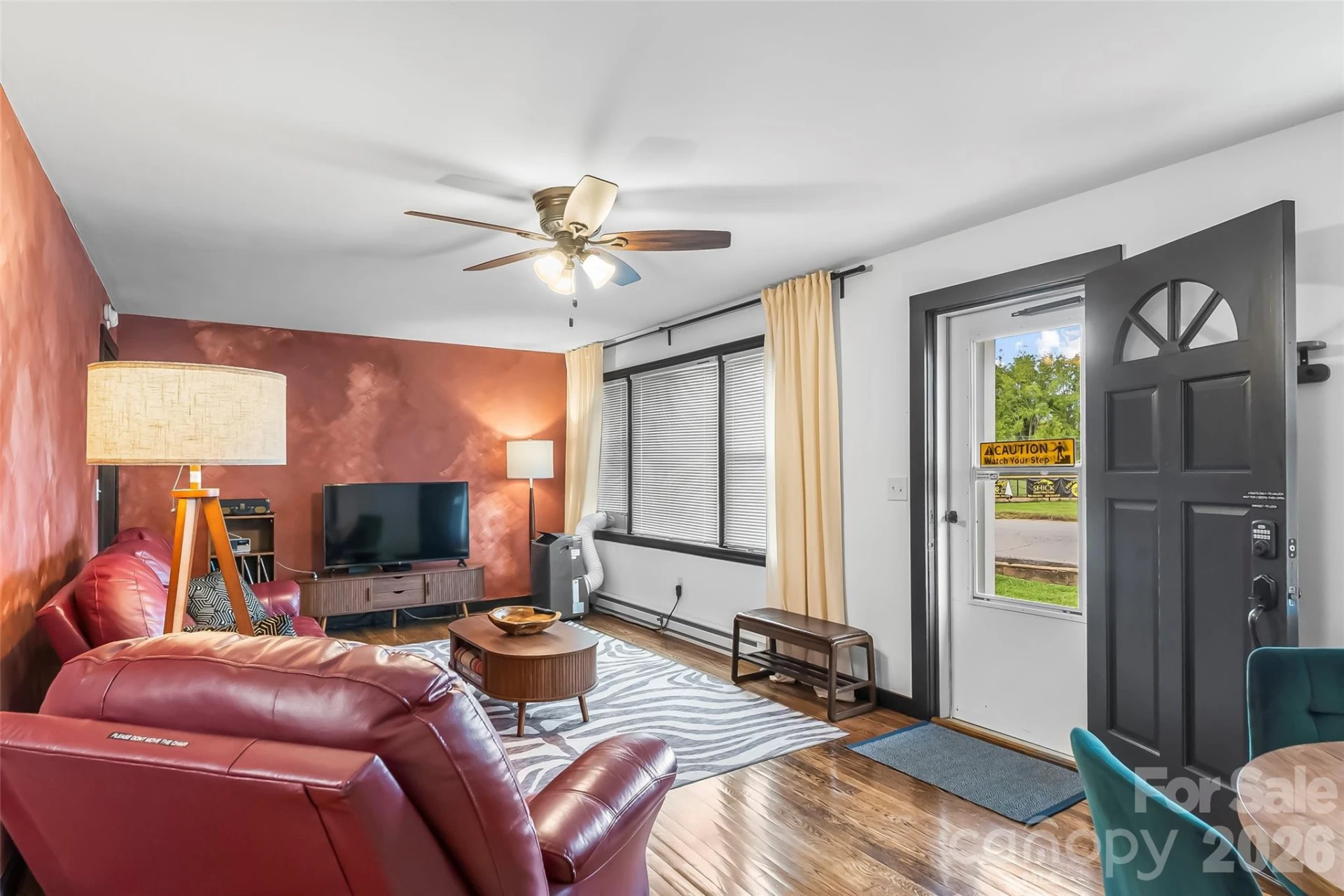 45 Henry Street - Photo 2