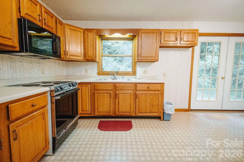 6830 Bat Cave Road - Photo 3
