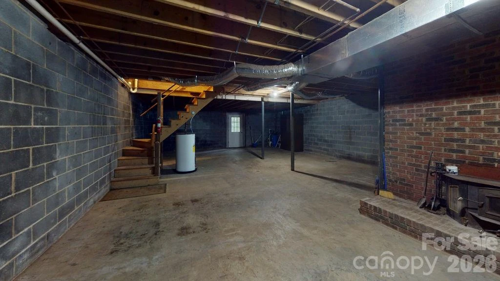 6830 Bat Cave Road - Photo 36