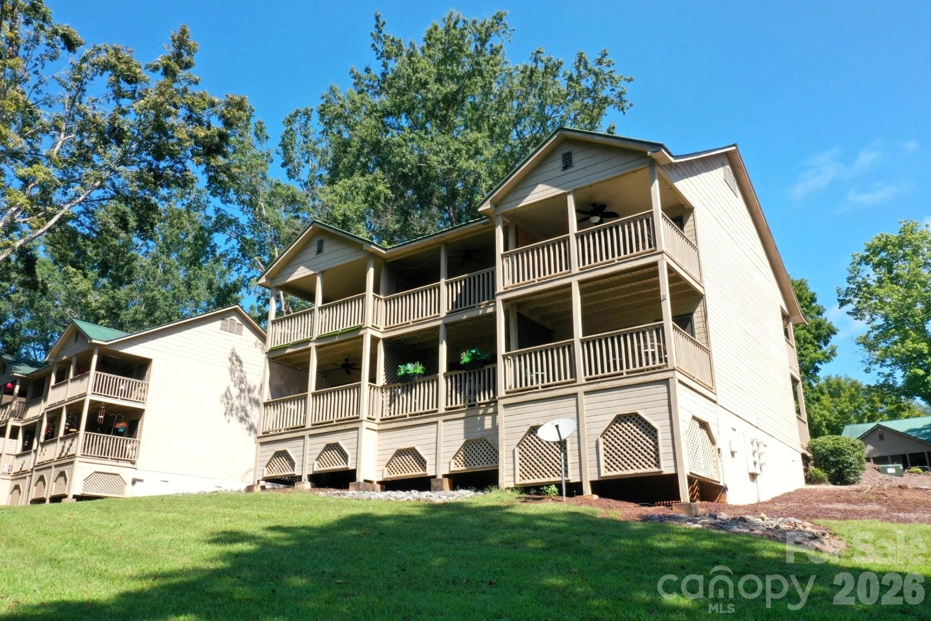 160 Whitney Boulevard #24 - Photo 4