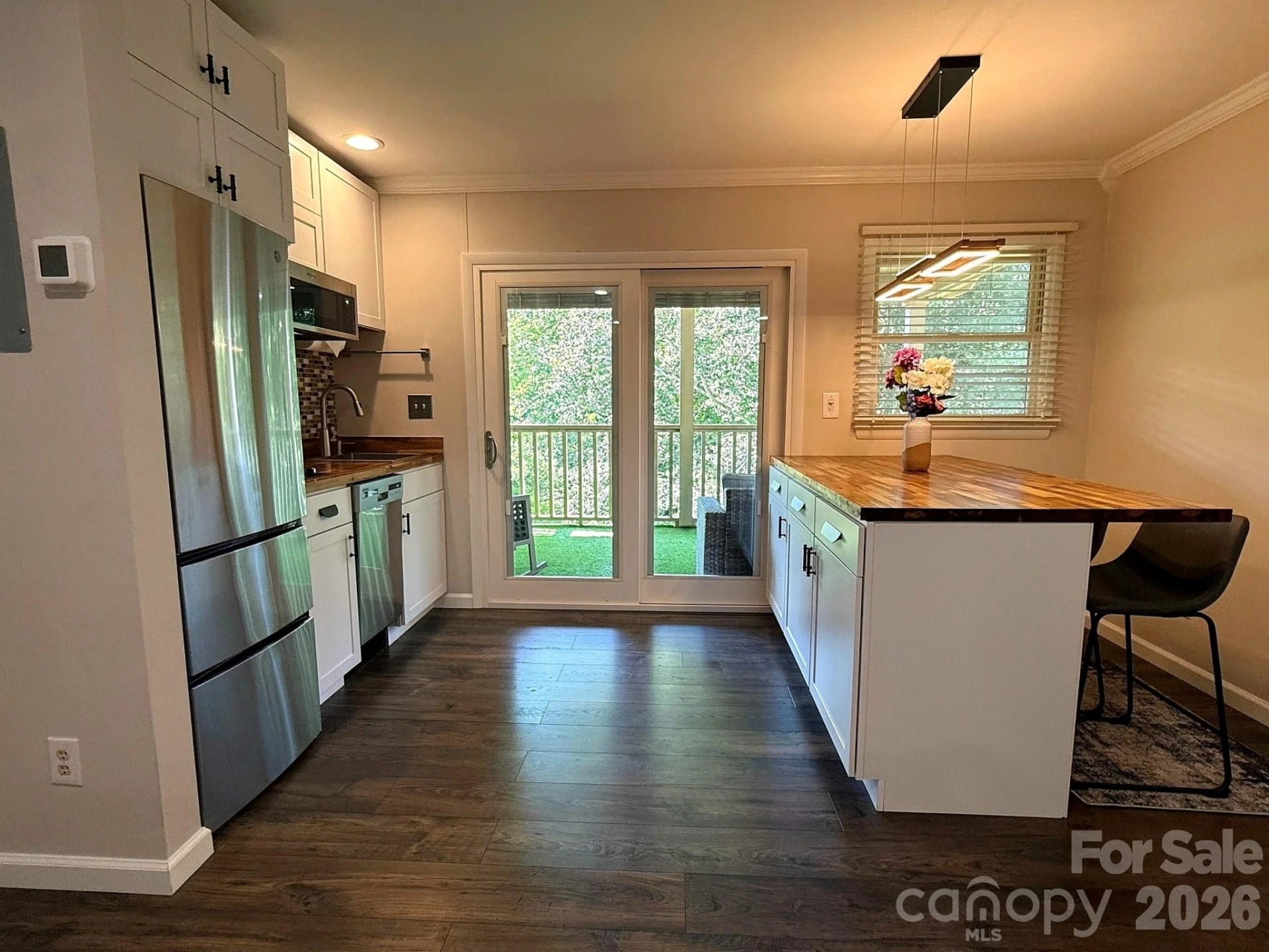 160 Whitney Boulevard #24 - Photo 10