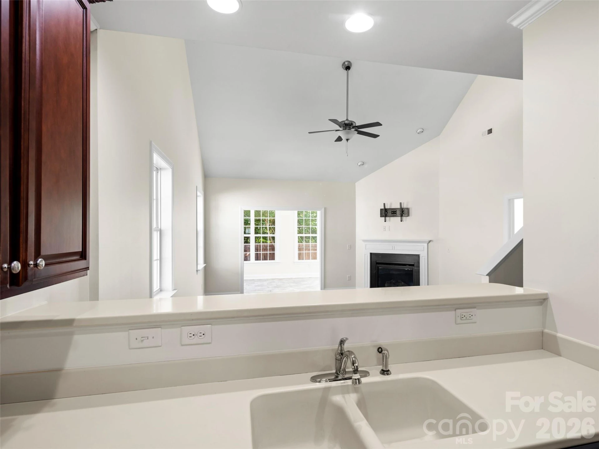 16 Stonebury Drive - Photo 11