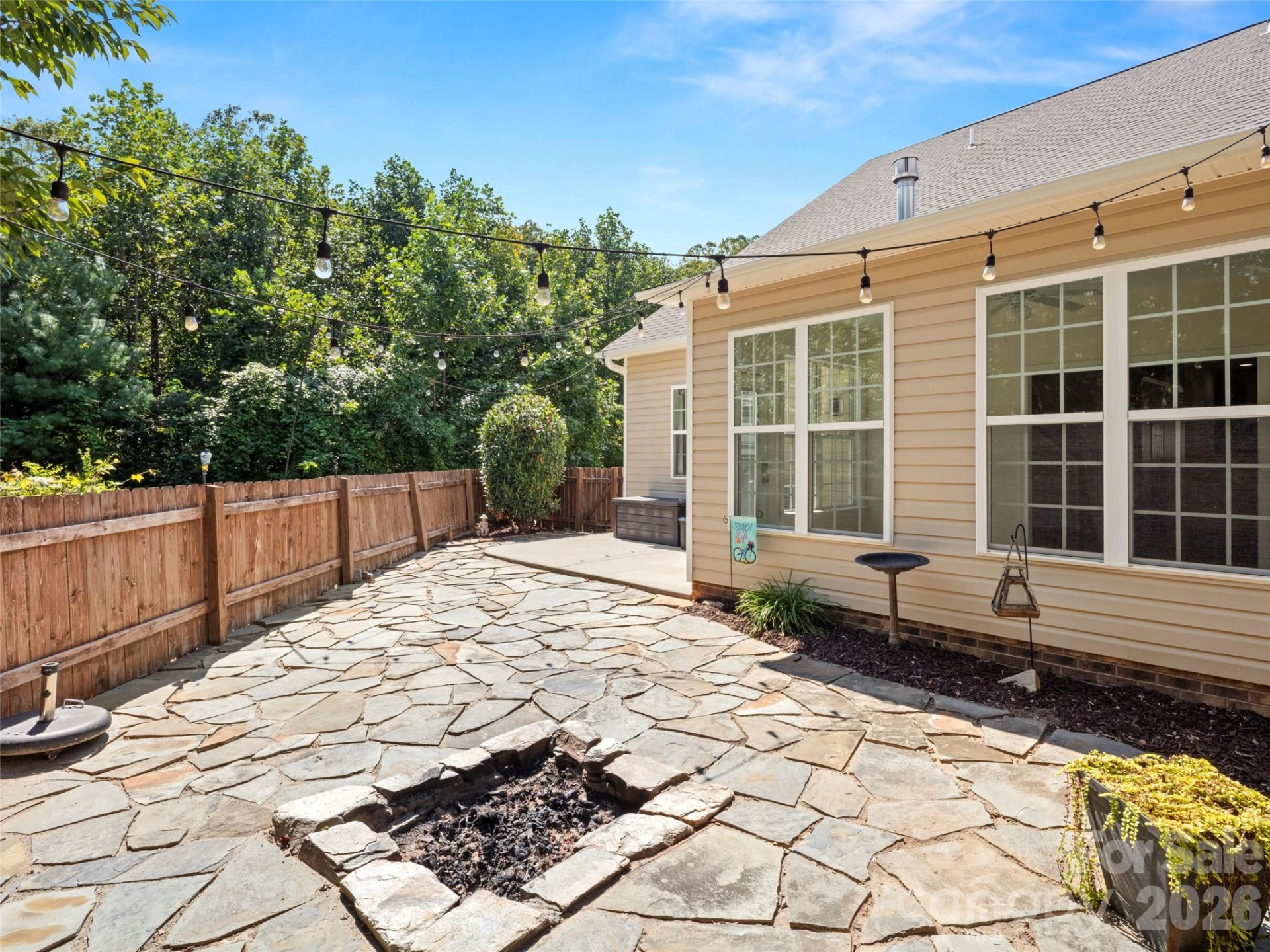 16 Stonebury Drive - Photo 33