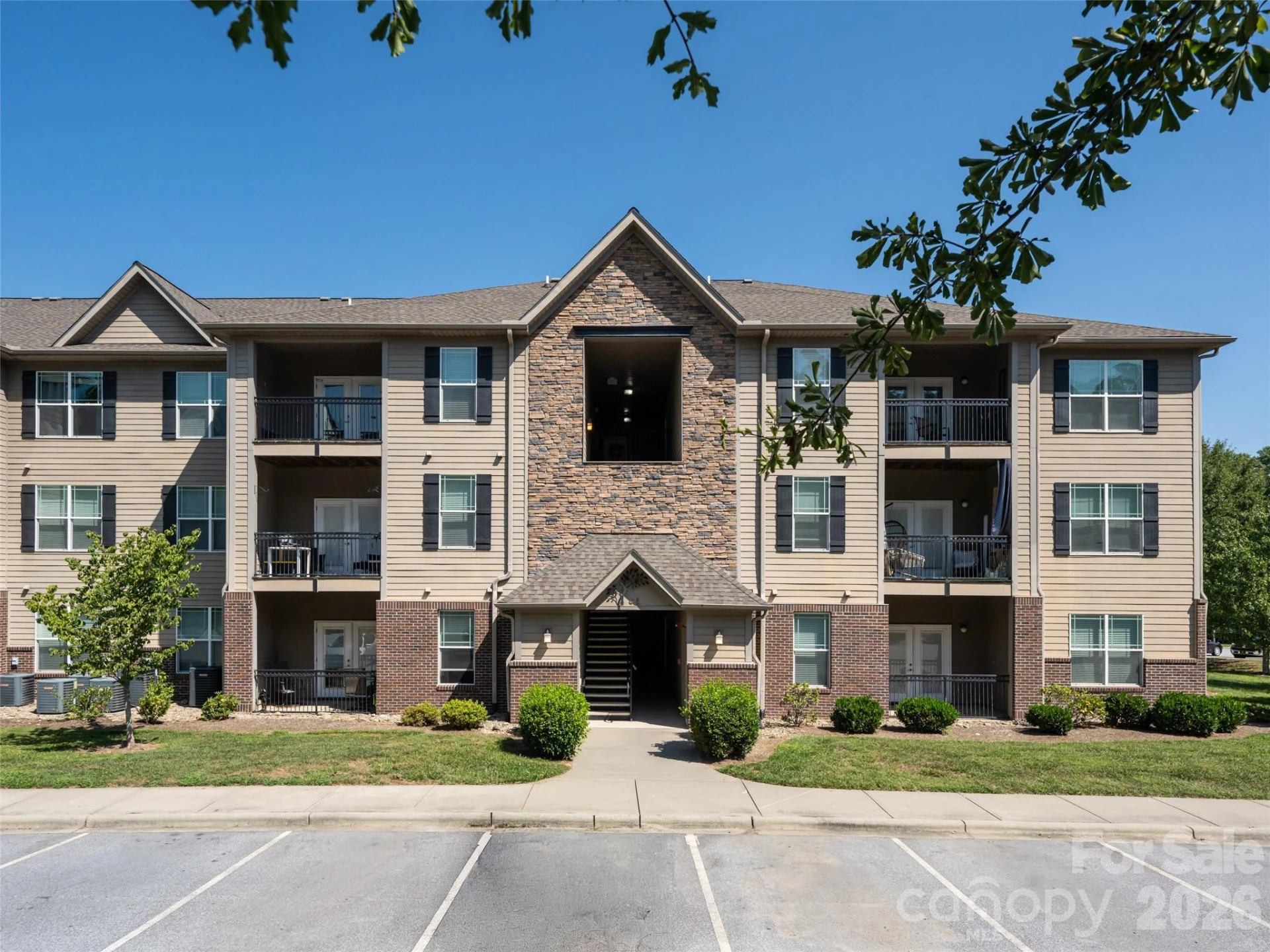 91 Brickton Village Circle #103 - Photo 3