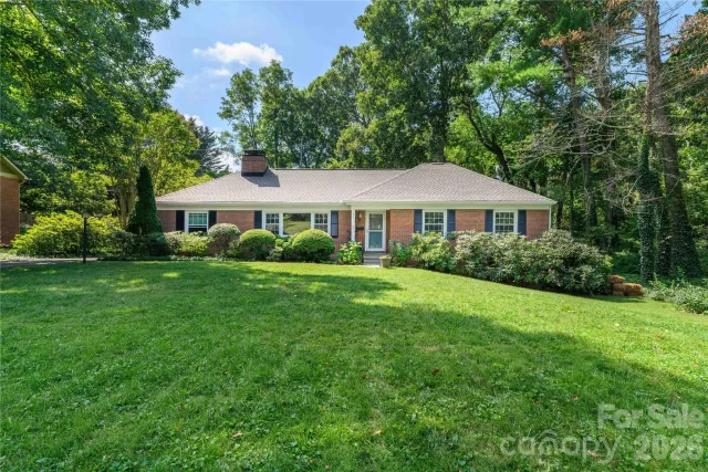 111 Gracelyn Road, Asheville, NC, 28804