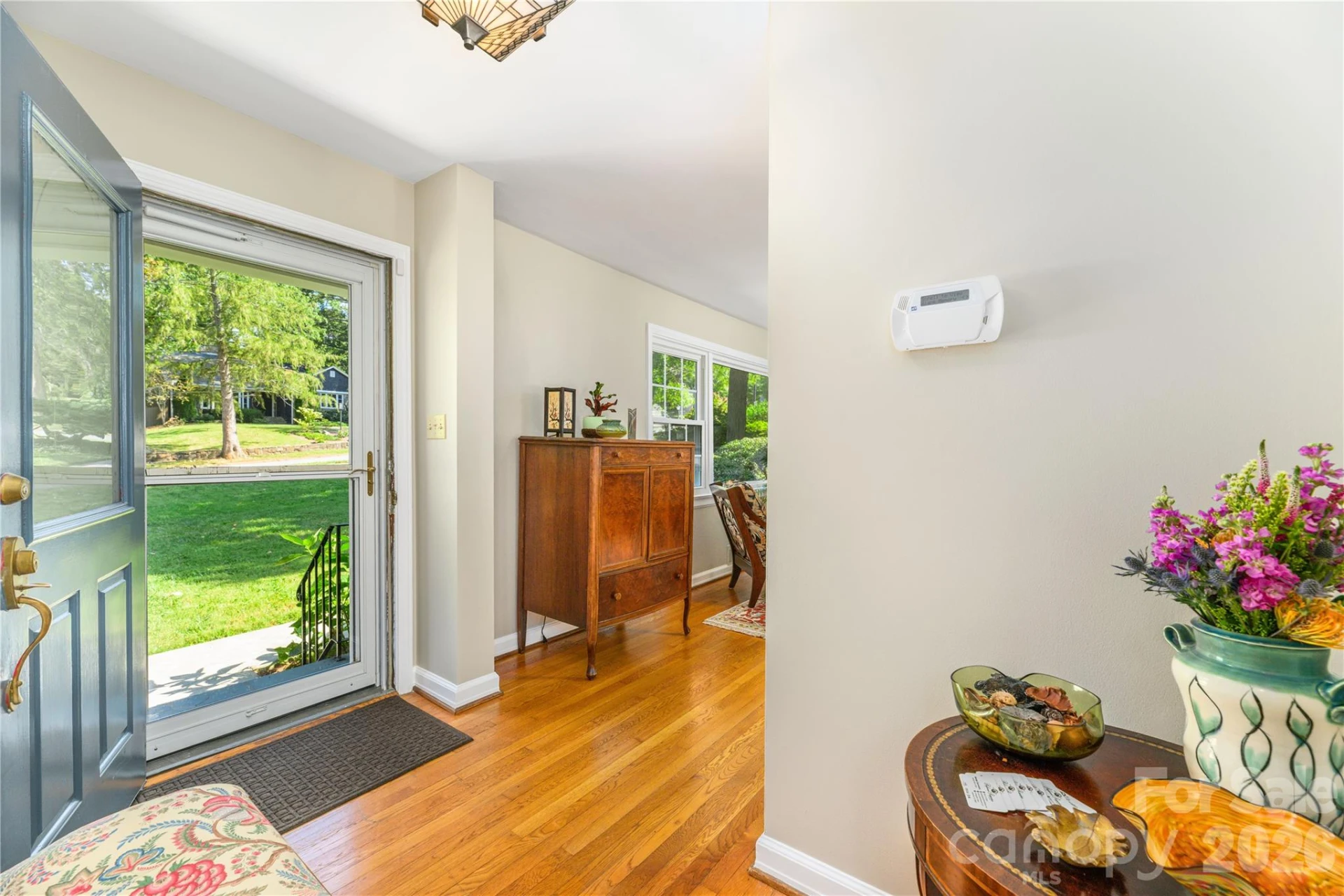 111 Gracelyn Road - Photo 3