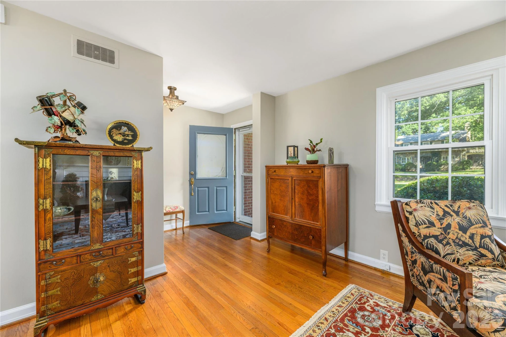 111 Gracelyn Road - Photo 4