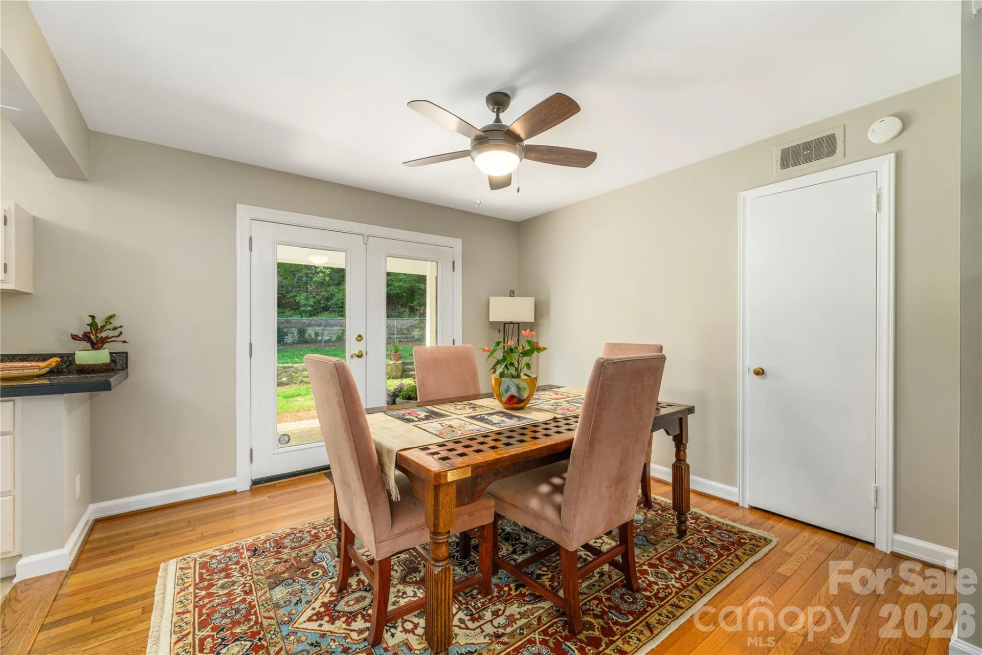111 Gracelyn Road - Photo 9