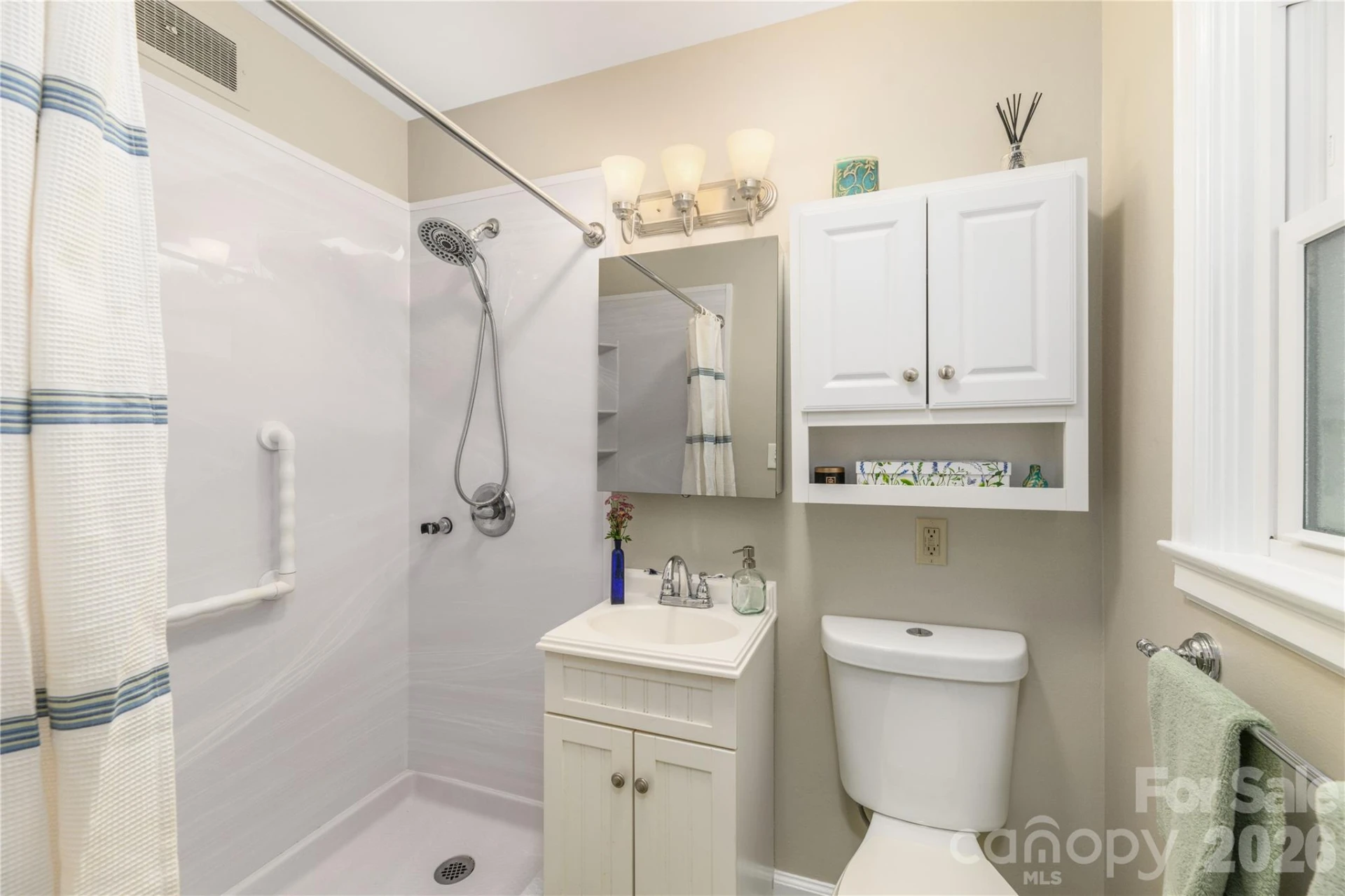 111 Gracelyn Road - Photo 15