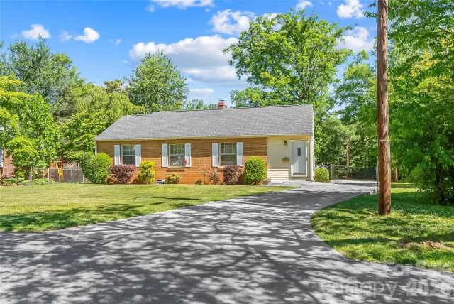 19 Wilburn Road, Asheville, NC, 28806