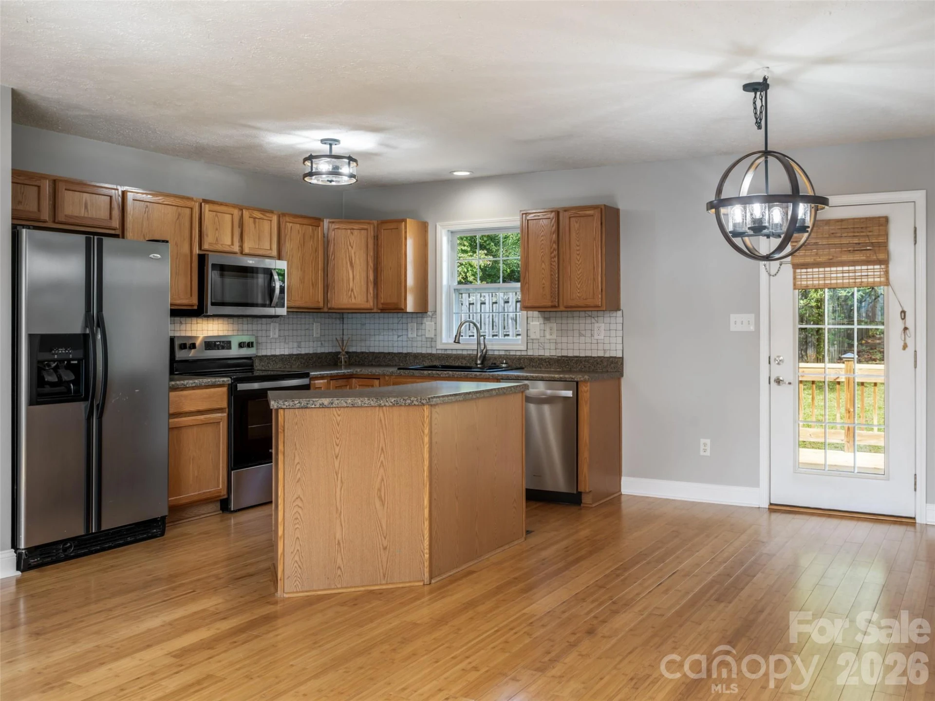 151 W Newberry Drive - Photo 9