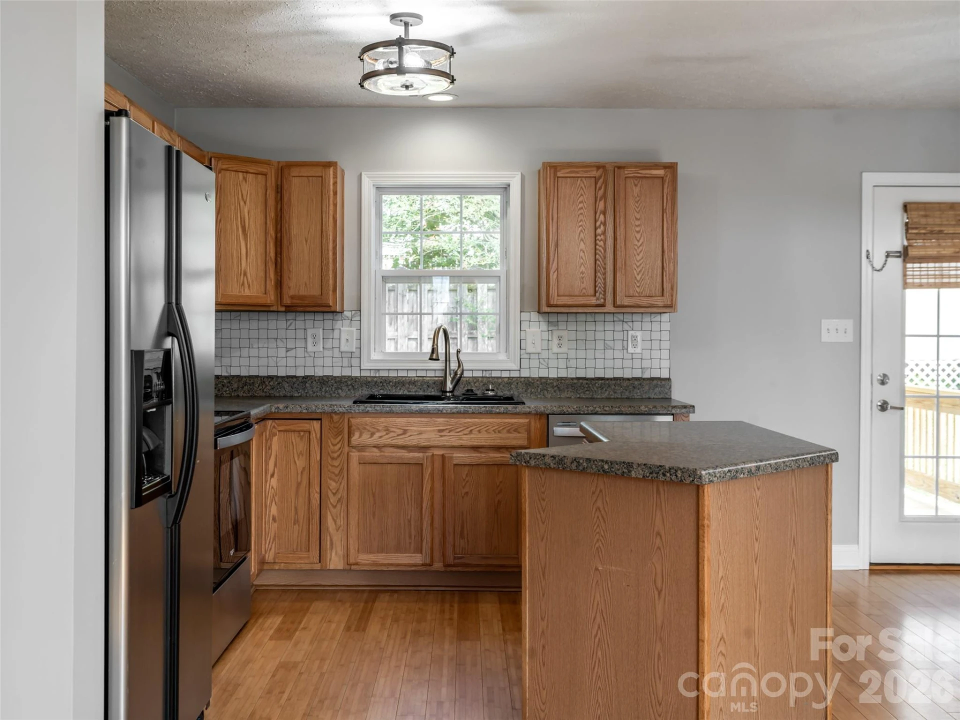 151 W Newberry Drive - Photo 10