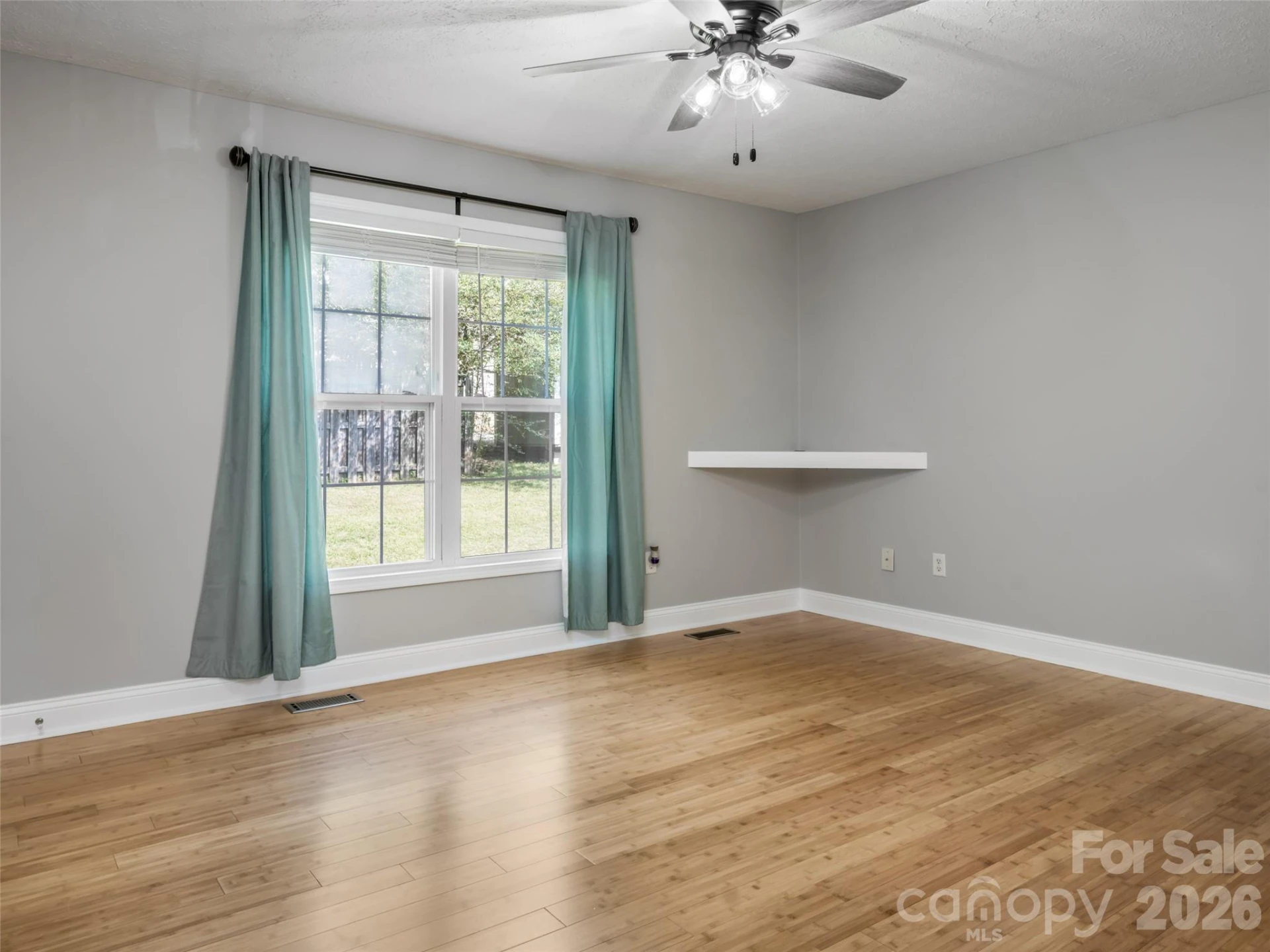 151 W Newberry Drive - Photo 14
