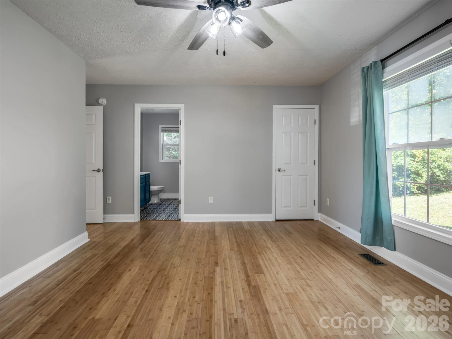 151 W Newberry Drive - Photo 15