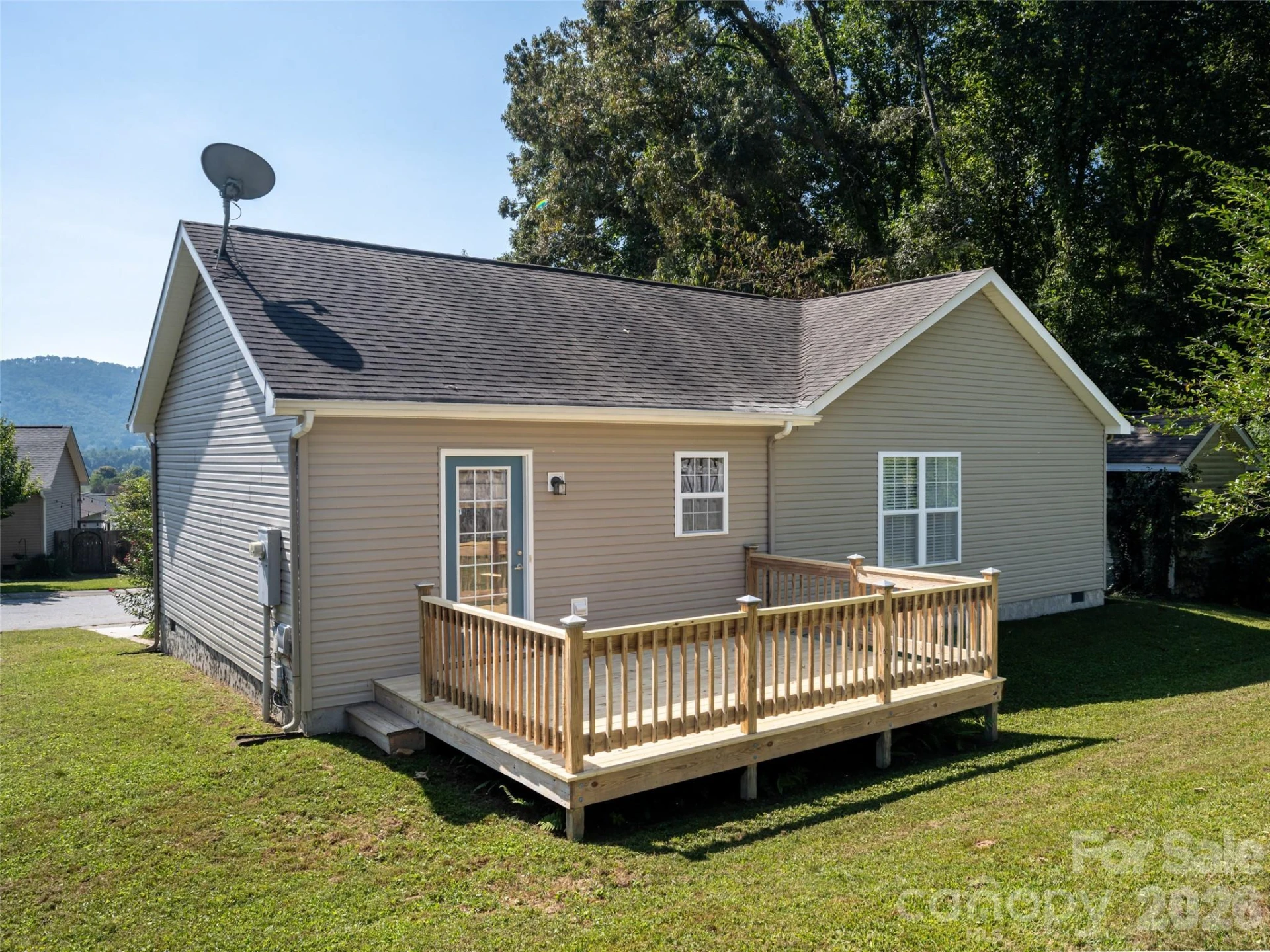 151 W Newberry Drive - Photo 24