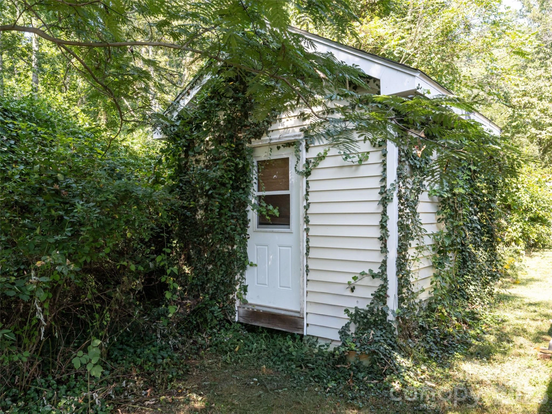 151 W Newberry Drive - Photo 29