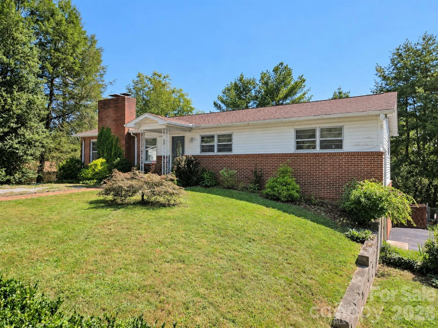 414 Heather Circle