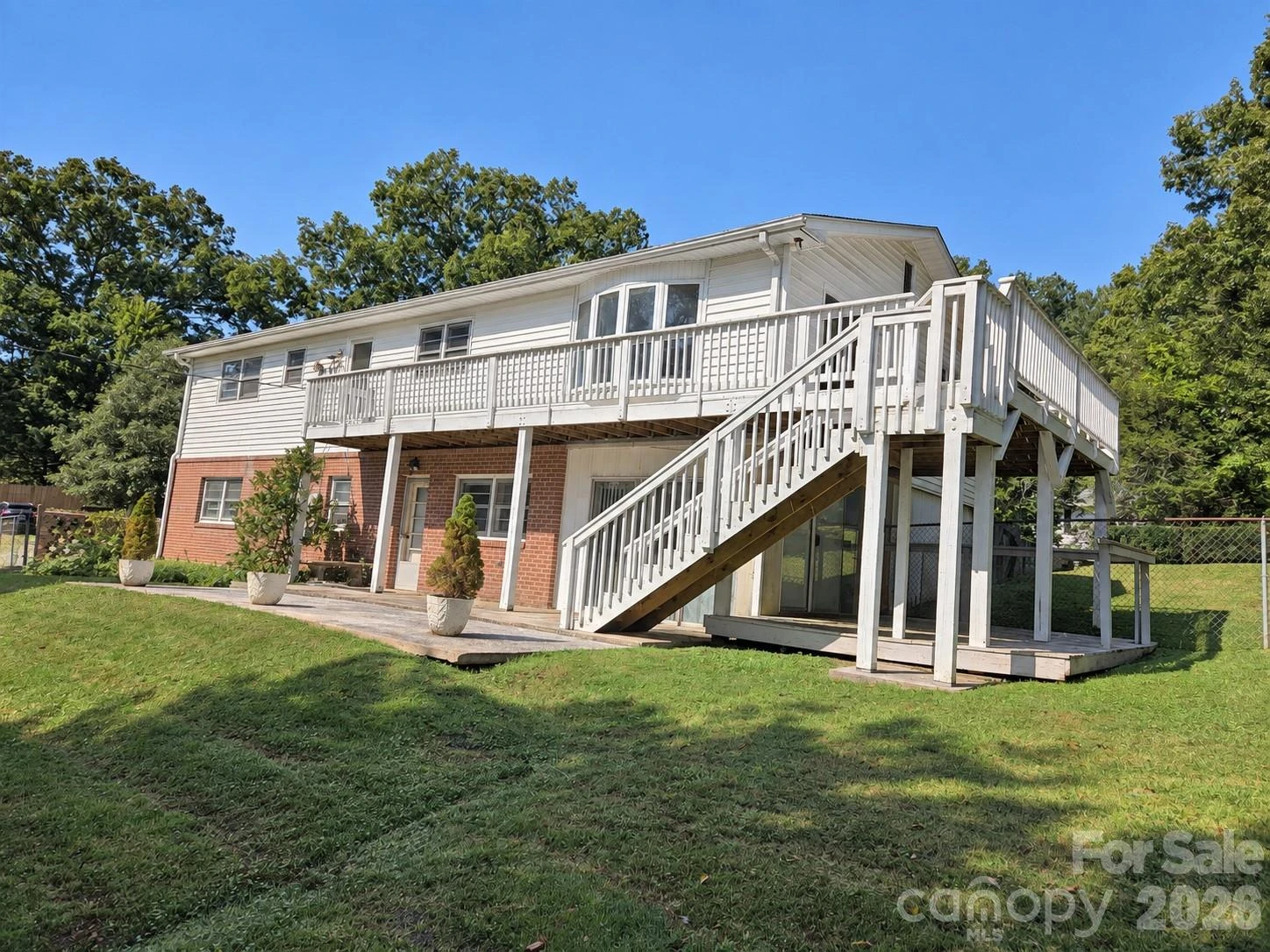 414 Heather Circle - Photo 3
