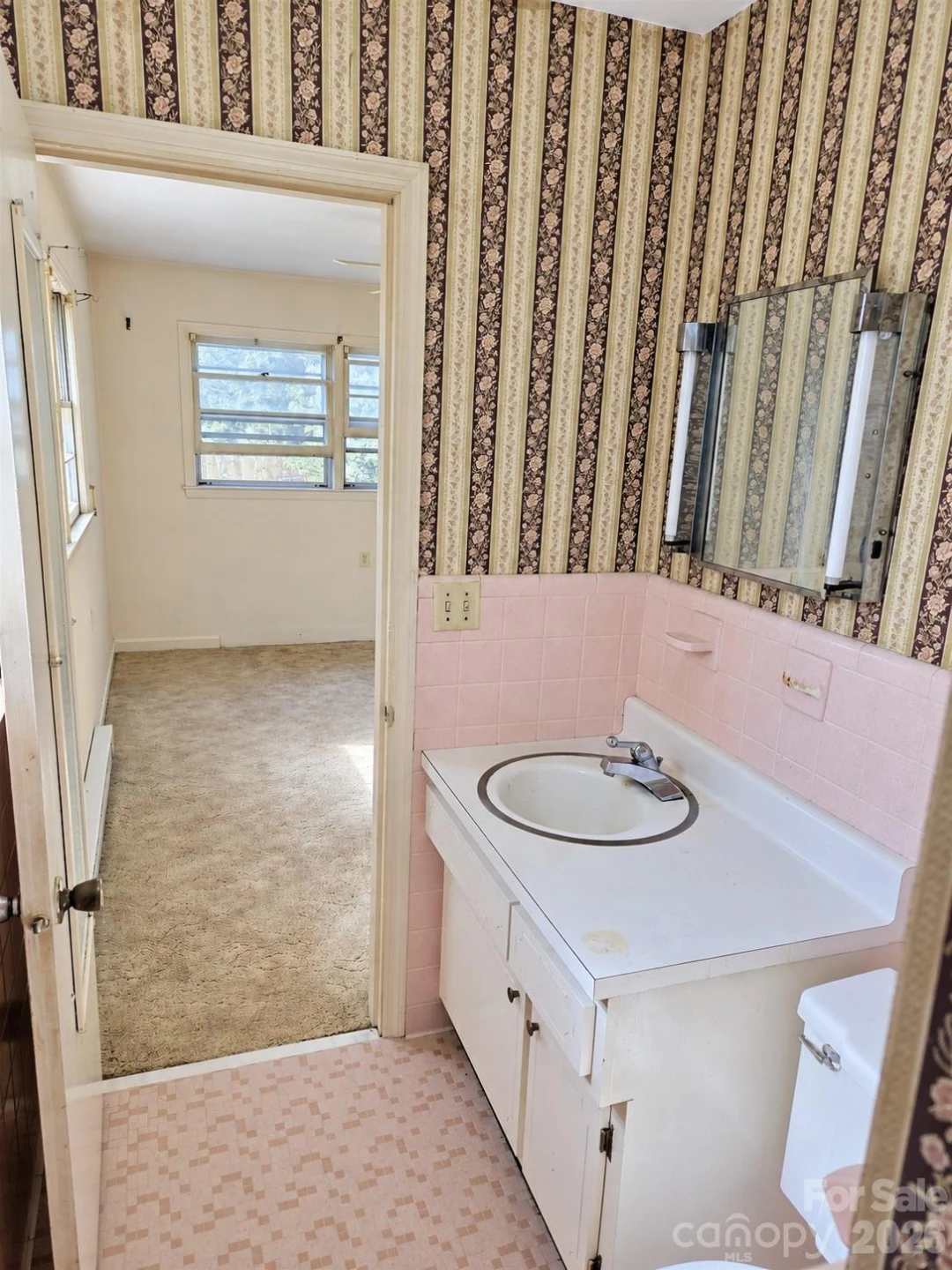 414 Heather Circle - Photo 13