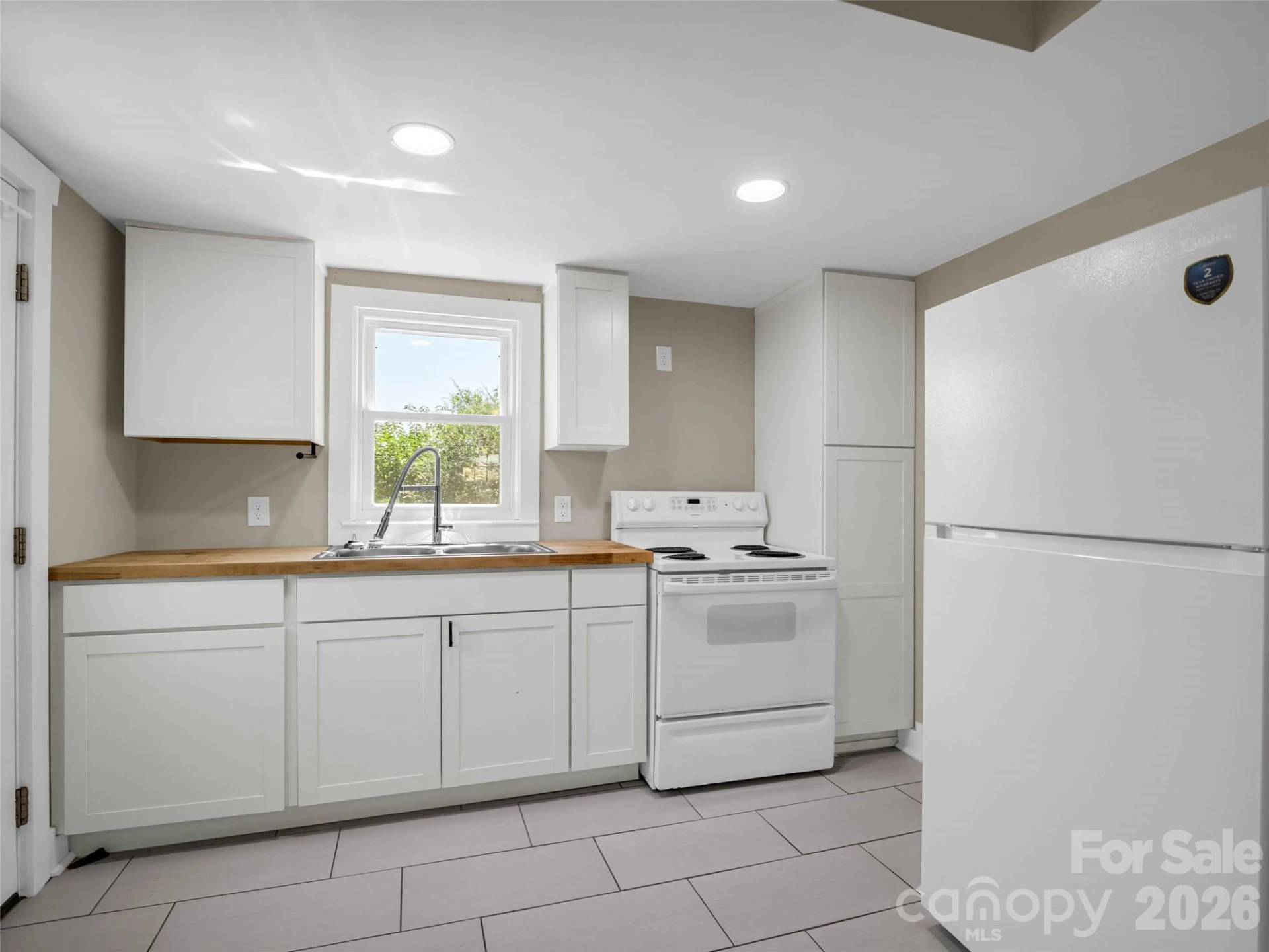 795 W Tate Street - Photo 16