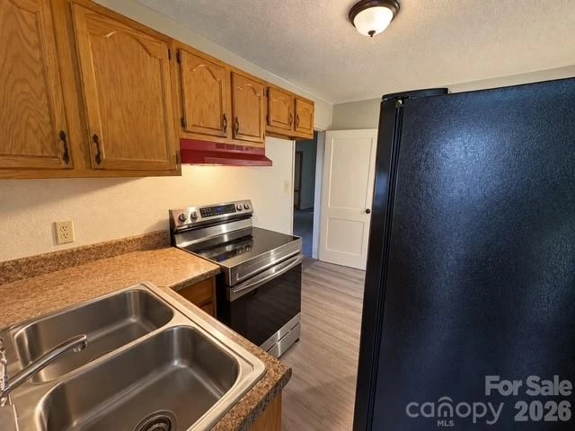 131 Wyatt Street - Photo 12