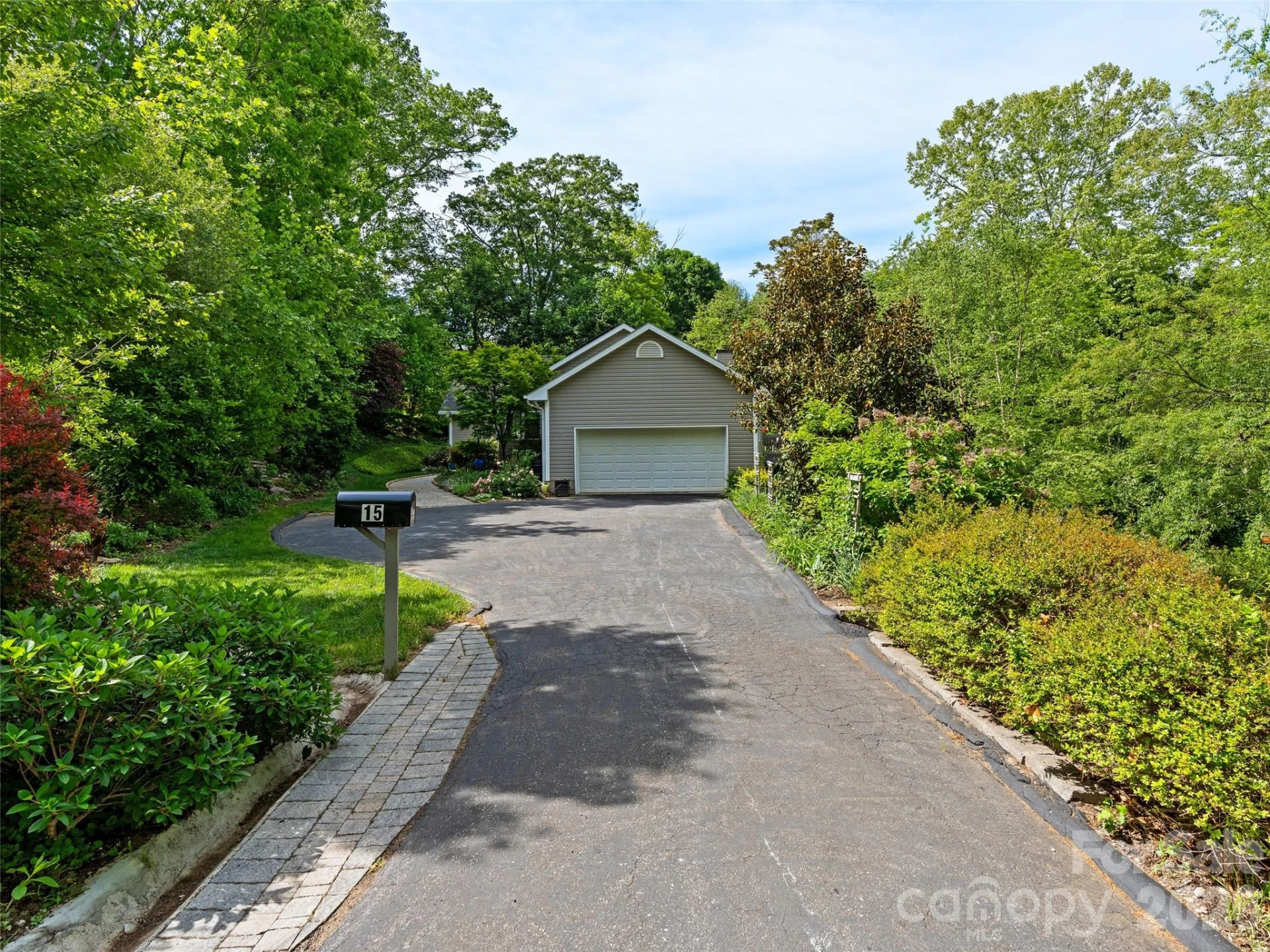 15 Baird Alley - Photo 2