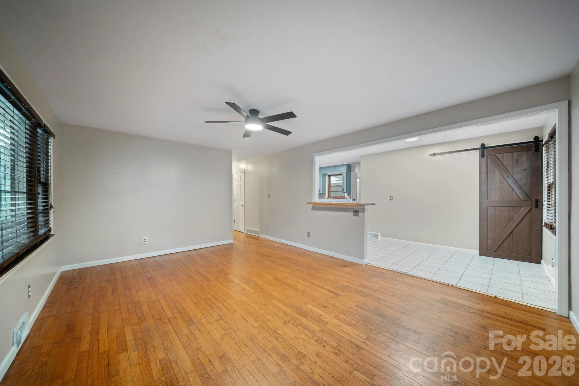 212 Pennsylvania Avenue - Photo 7