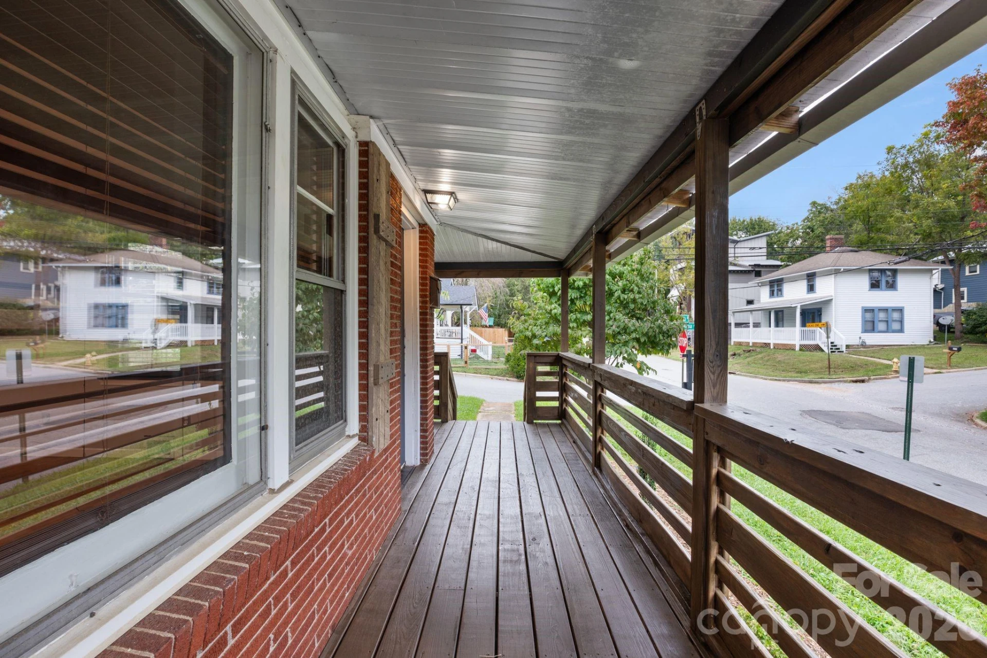 212 Pennsylvania Avenue - Photo 17