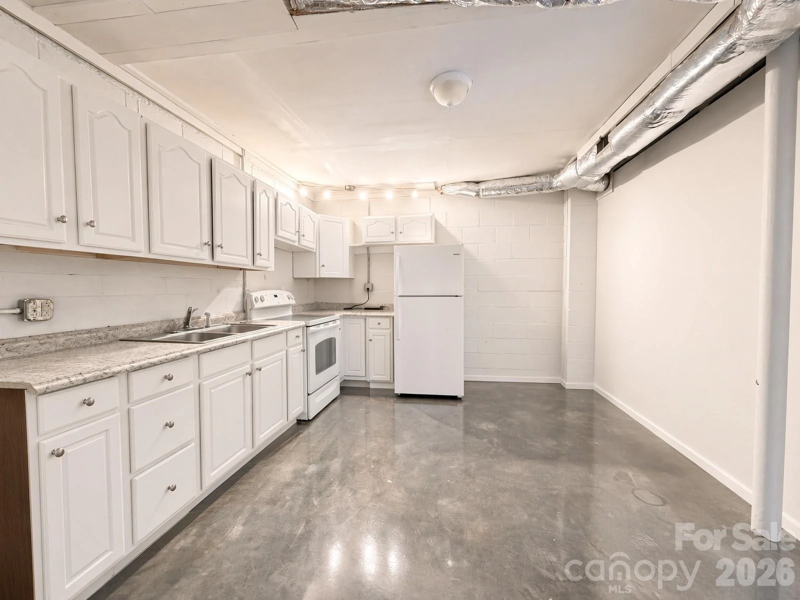 212 Pennsylvania Avenue - Photo 26