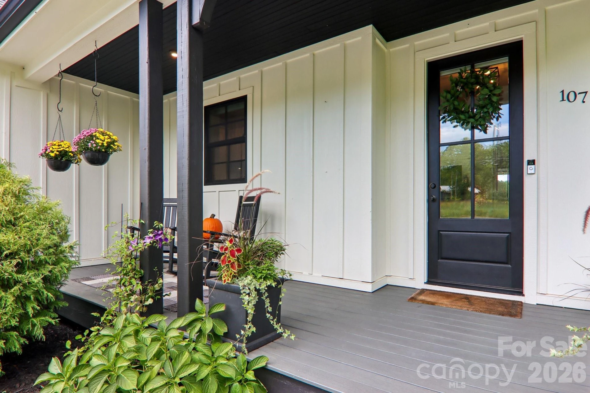 107 New Pinner Place - Photo 2