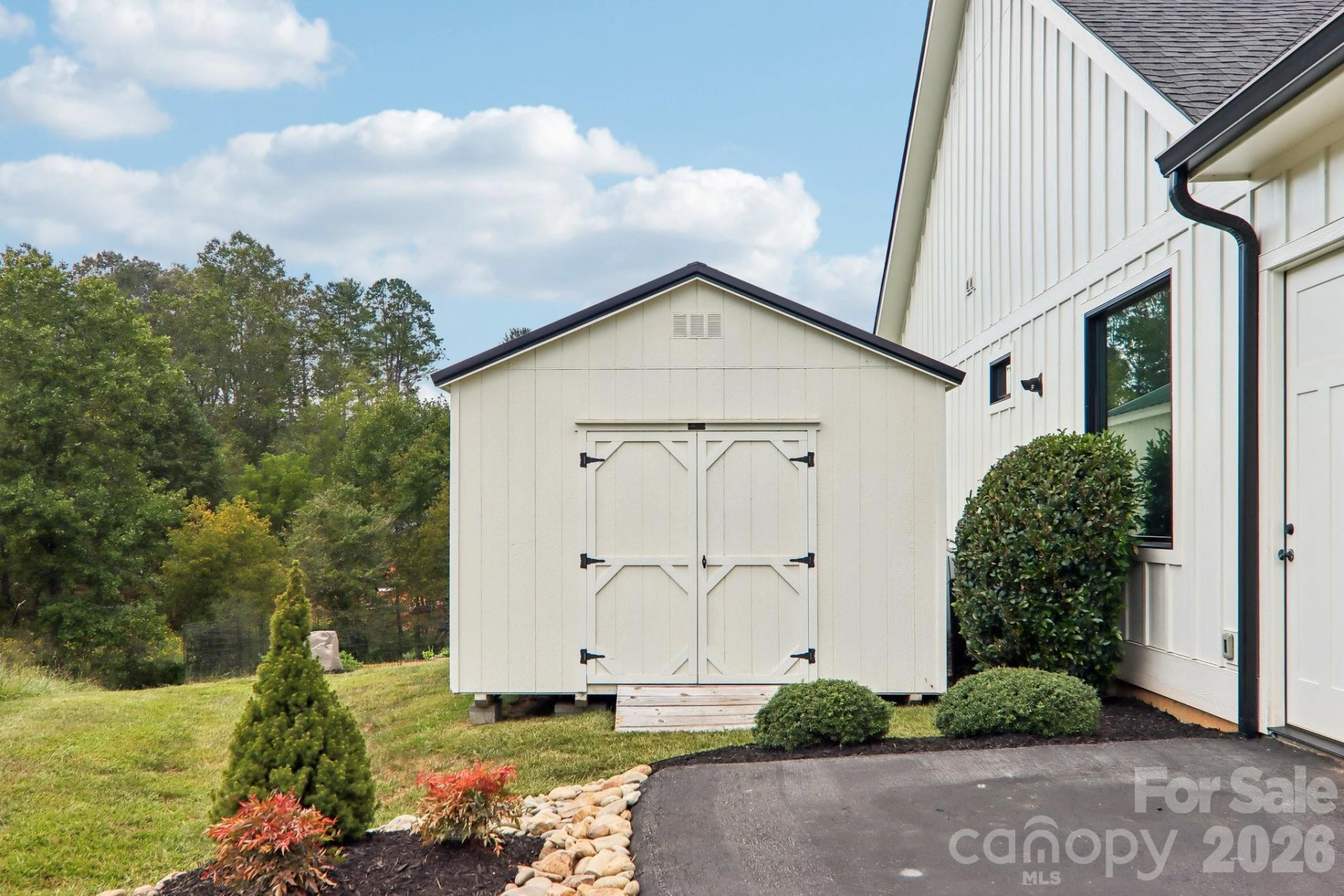 107 New Pinner Place - Photo 3