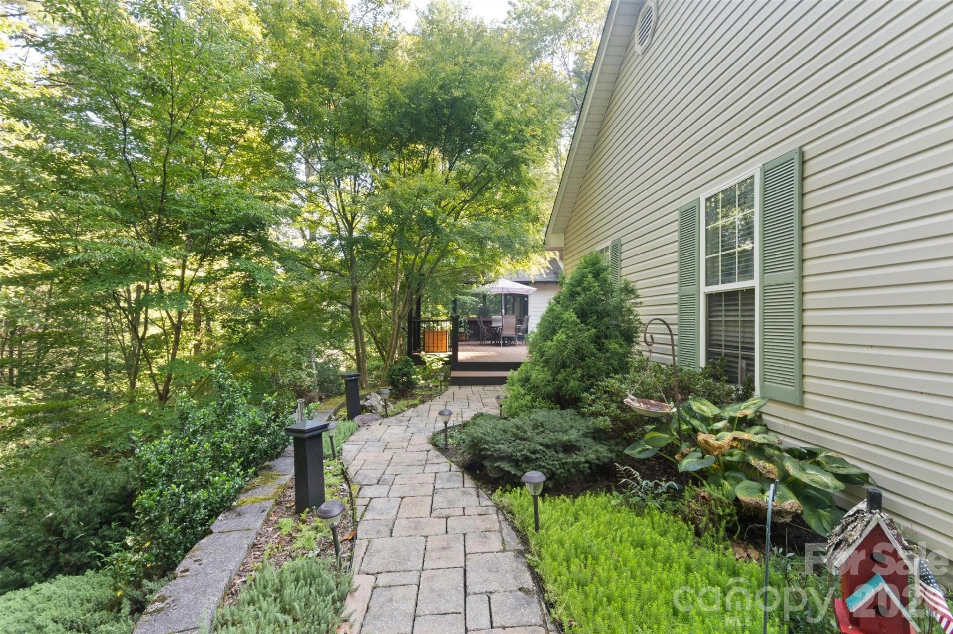 300 Caroline Lane - Photo 3