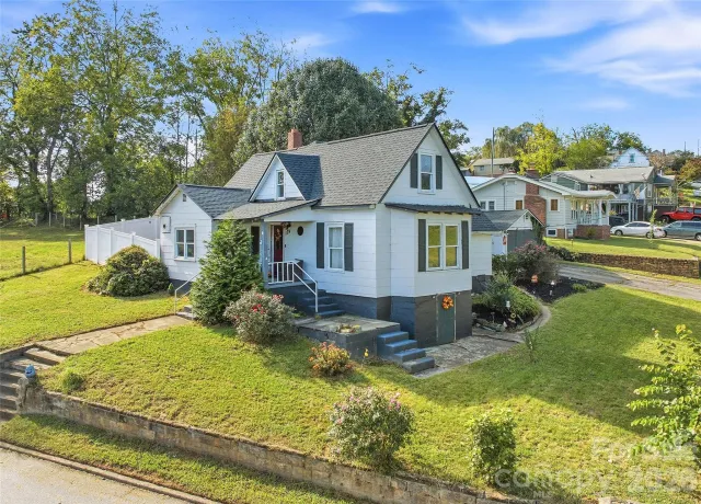 159 Ballew Street, Canton, NC, 28716