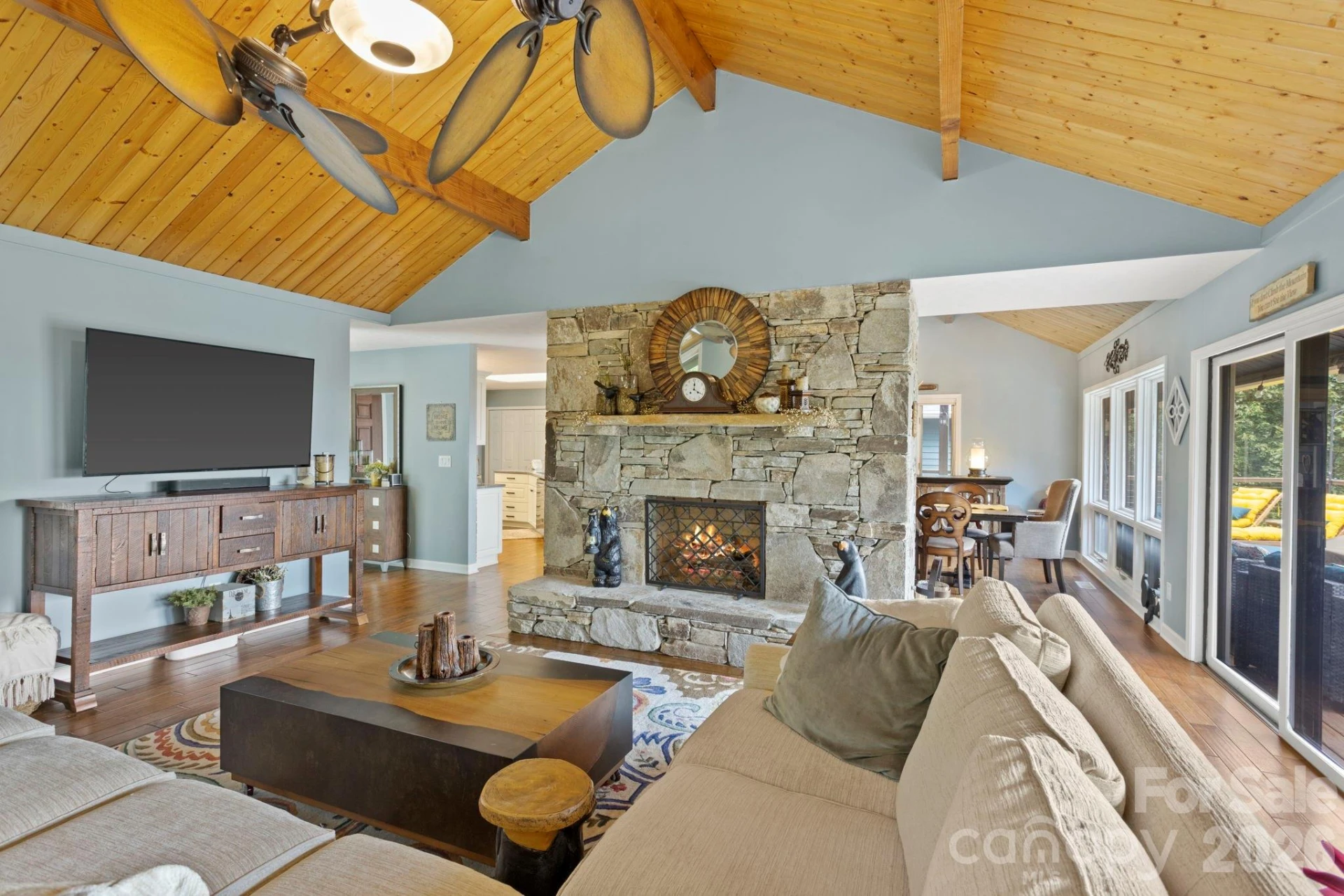 257 Dalhousie Court - Photo 9