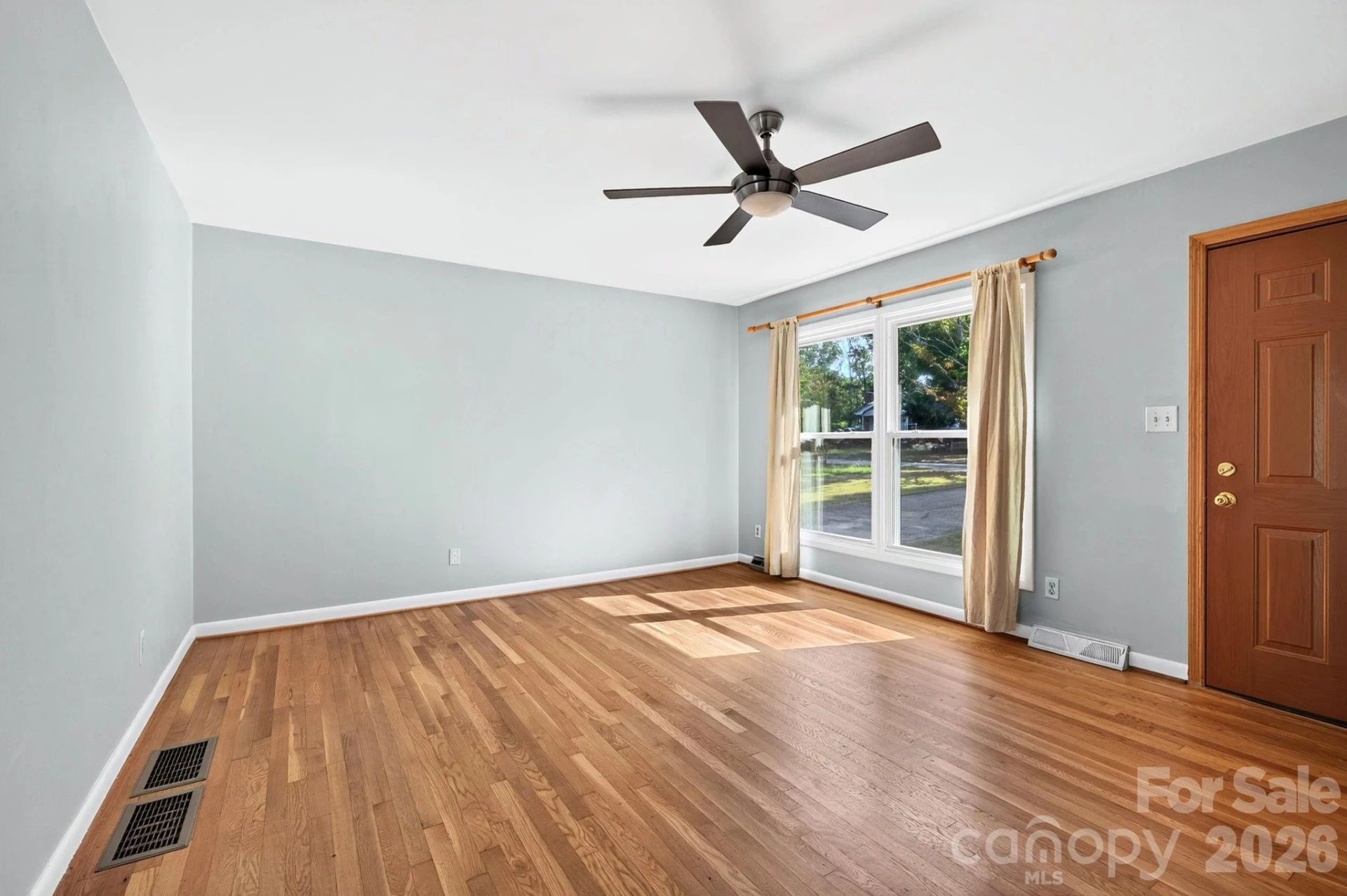 220 Richmond Hill Drive - Photo 9