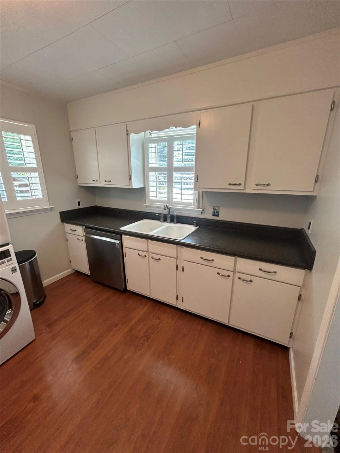 110 9th Street - Photo 11