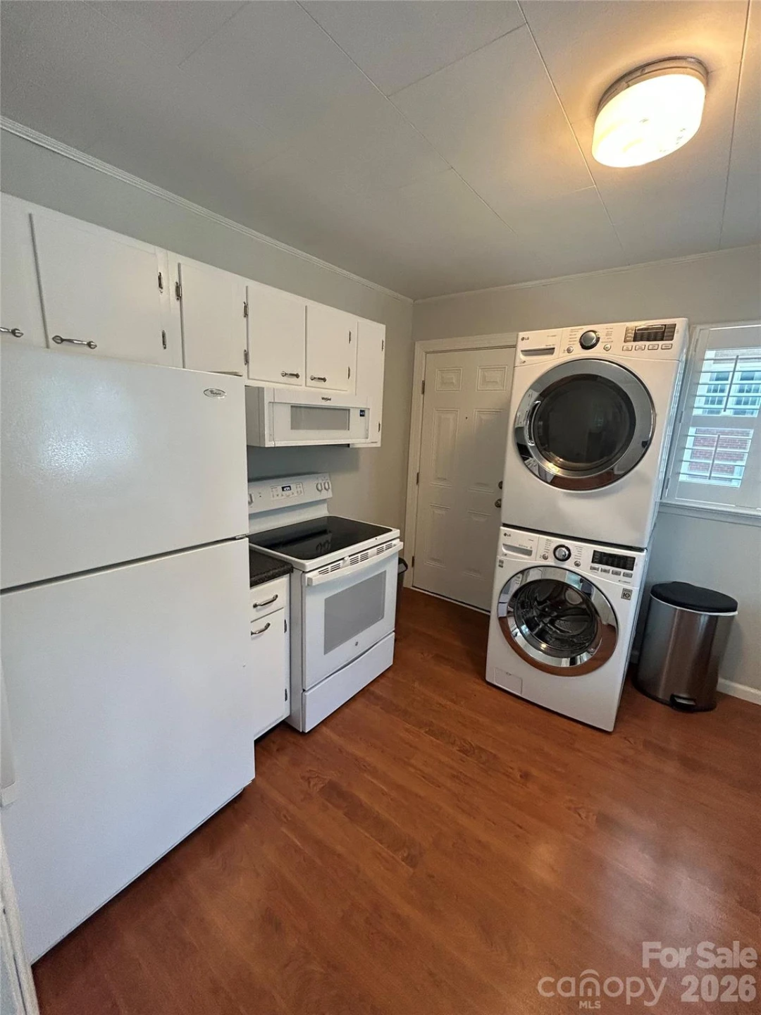 110 9th Street - Photo 12