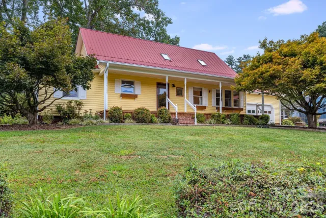 53 Armstrong Road, Etowah, NC, 28729
